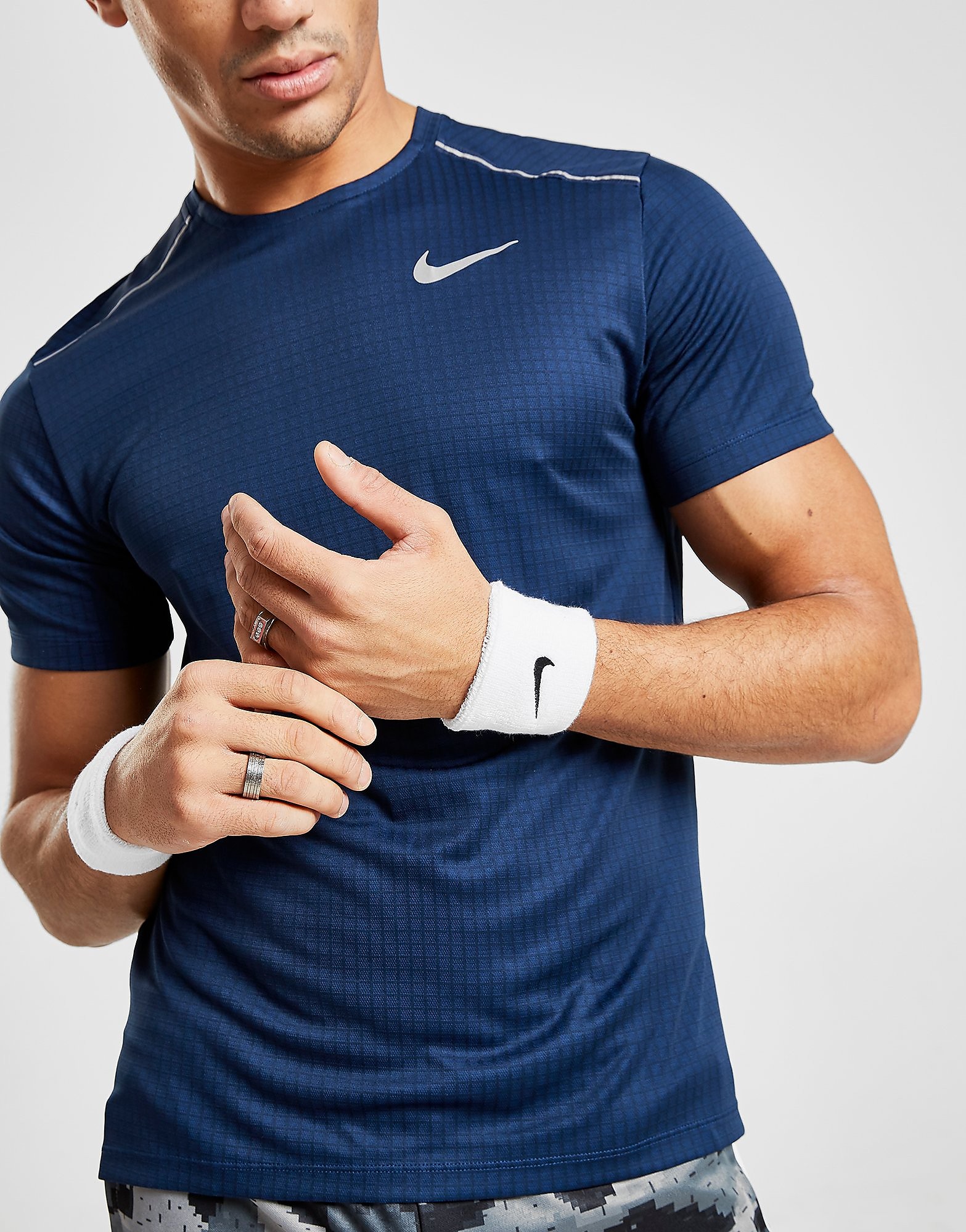 

Nike 2 Pack Swoosh Wristband - White/Black - Womens, White/Black