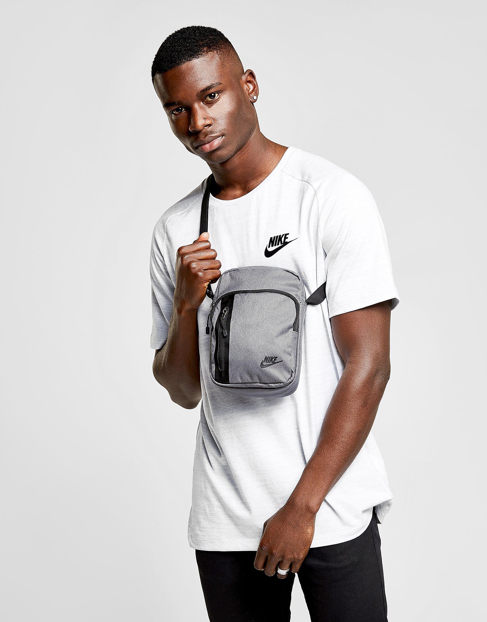 

Nike Core Small Crossbody Bag - Dark Grey - Kids, Dark Grey