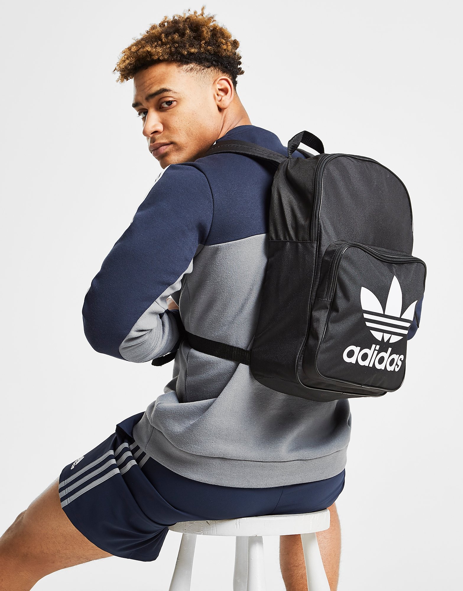 

adidas Originals Classic Trefoil Backpack - Black/White, Black/White