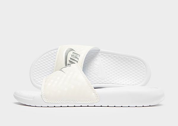 Nike Benassi Just Do It Slides Femme - White/Metallic Silver, White/Metallic Silver