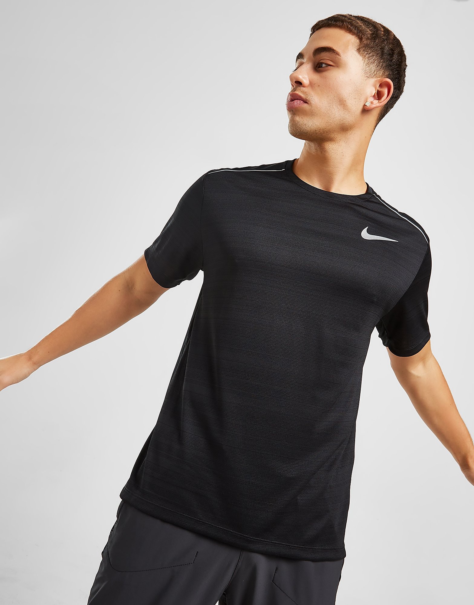 

Nike Miler Short Sleeve T-Shirt - Black - Mens, Black