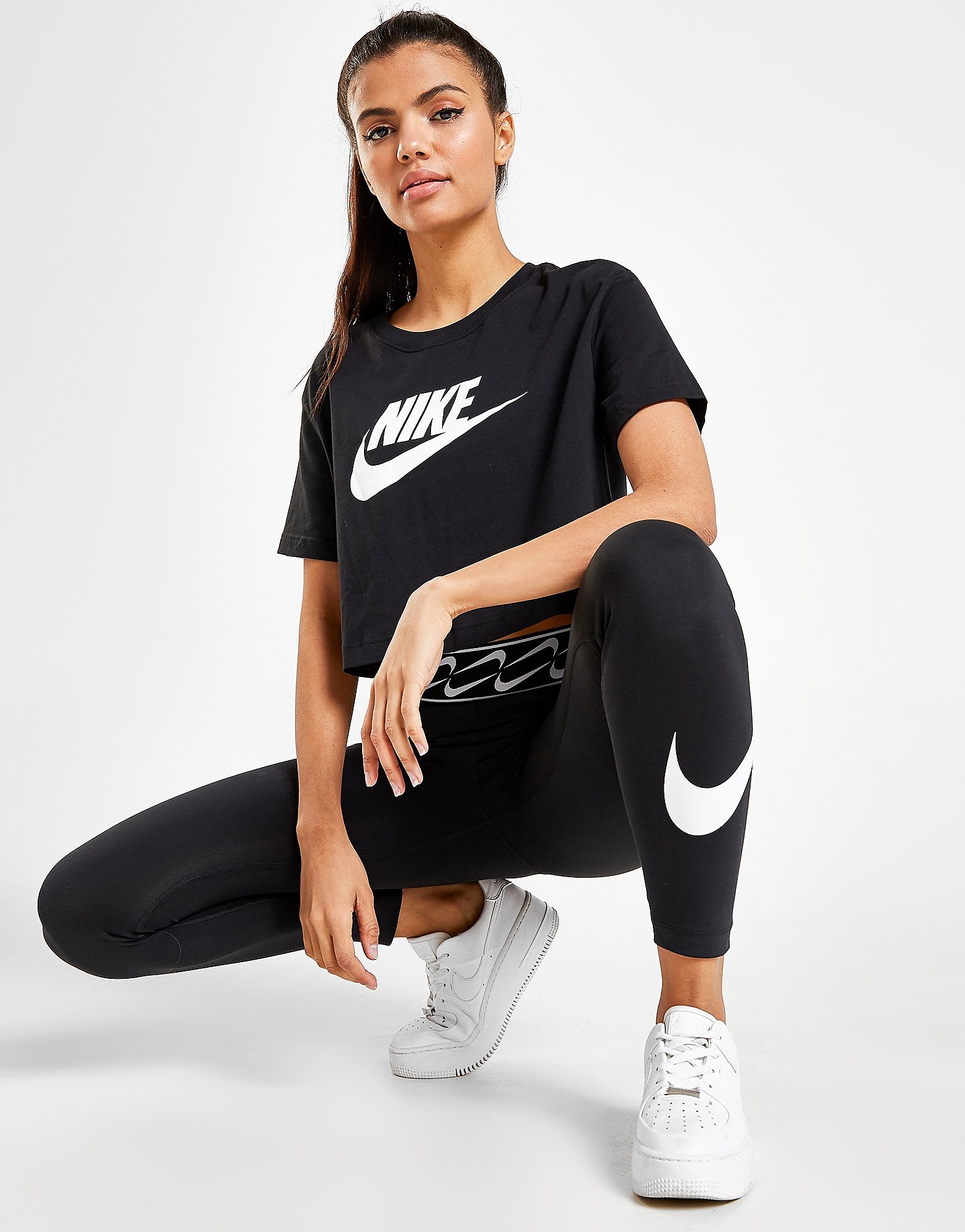 

Nike Essential Futura Crop T-Shirt Women's - Black/White, Black/White