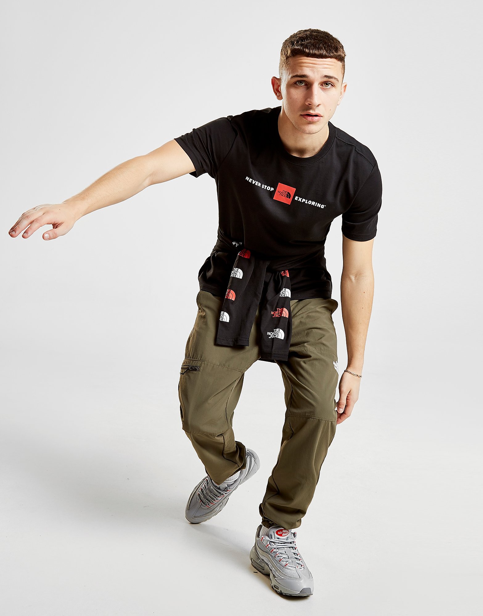 The North Face Never Stop Exploring Box T Shirt Zwart Heren the north face kopen in de aanbieding