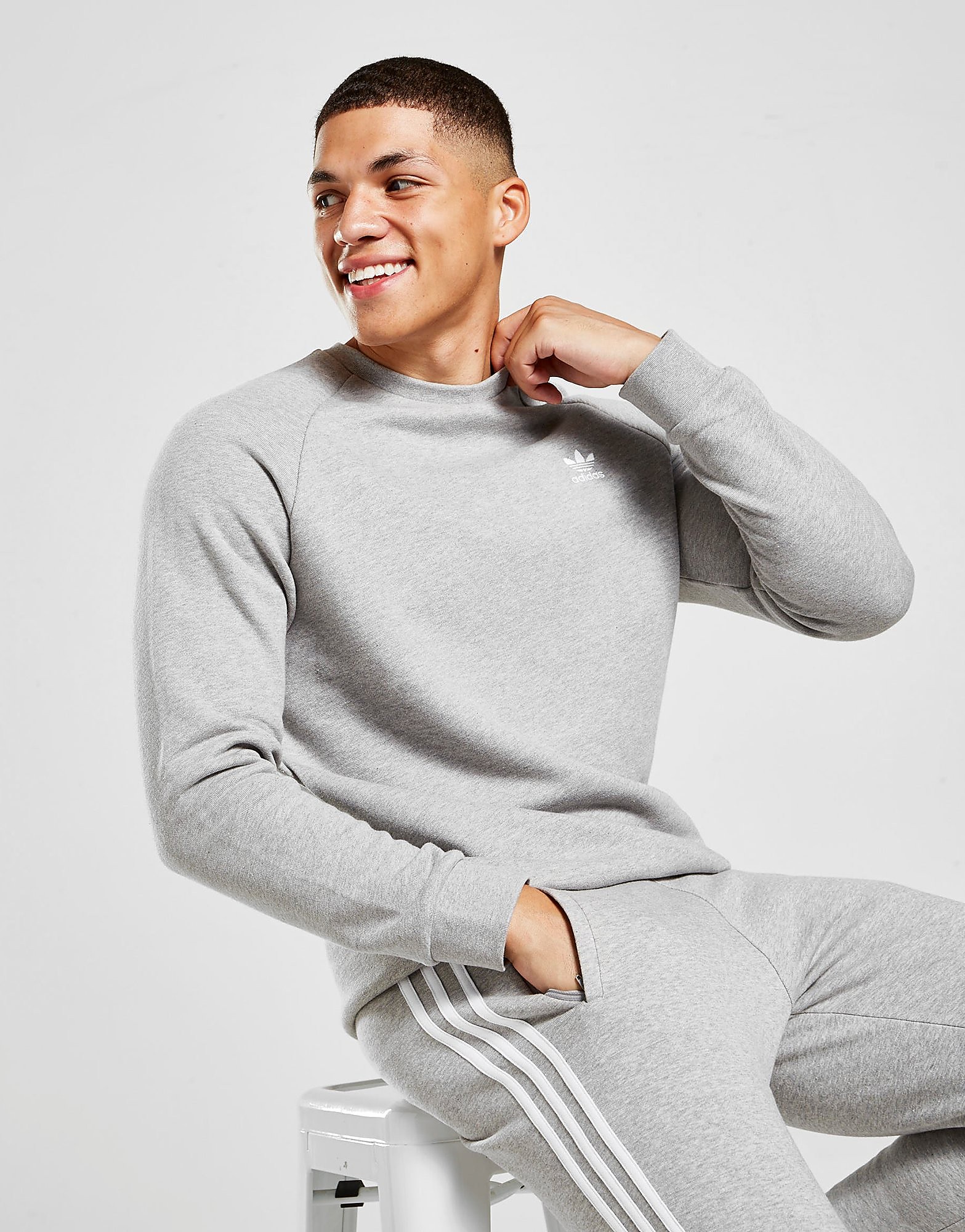

adidas Originals Trefoil Essential Crew Sweatshirt - Grey/White - Mens, Grey/White