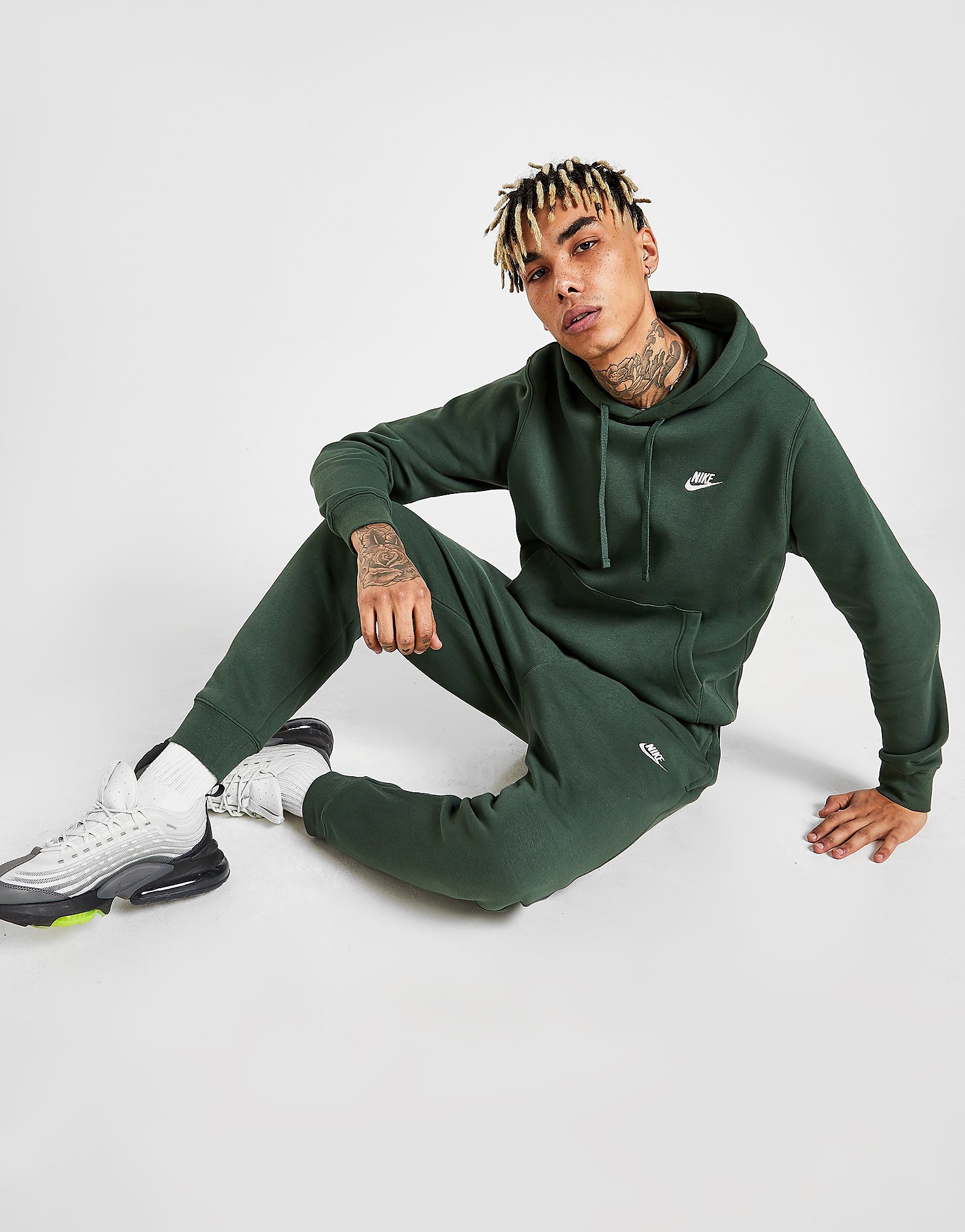 

Nike Foundation Fleece Joggers - Galactic Jade/Galactic Jade/White - Mens, Galactic Jade/Galactic Jade/White