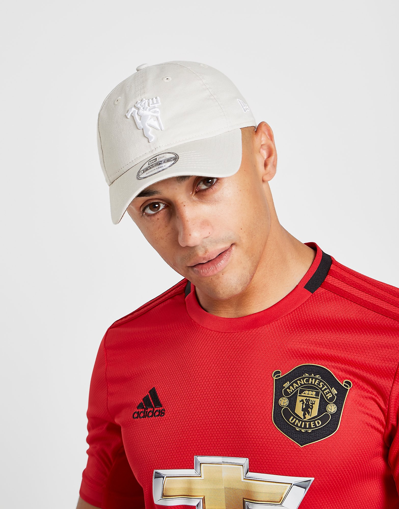

New Era Manchester United FC 9TWENTY Cap - Beige/White - Mens, Beige/White