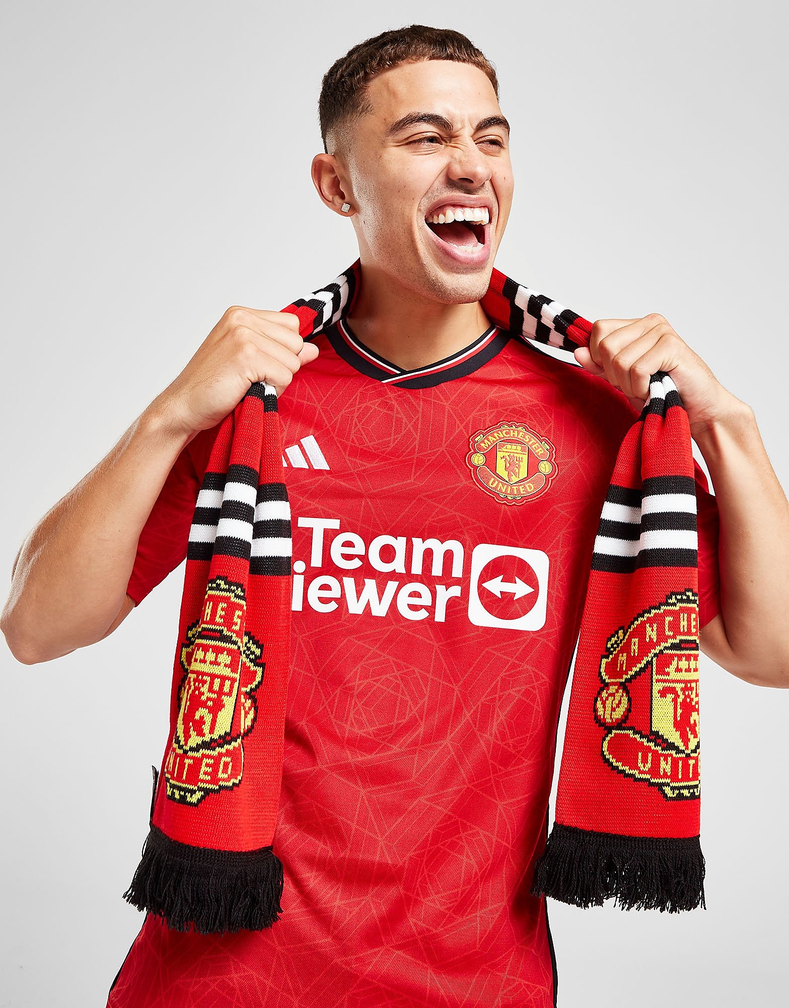 

Official Team Manchester United FC Stripe Scarf - Red/Black - Womens, Red/Black