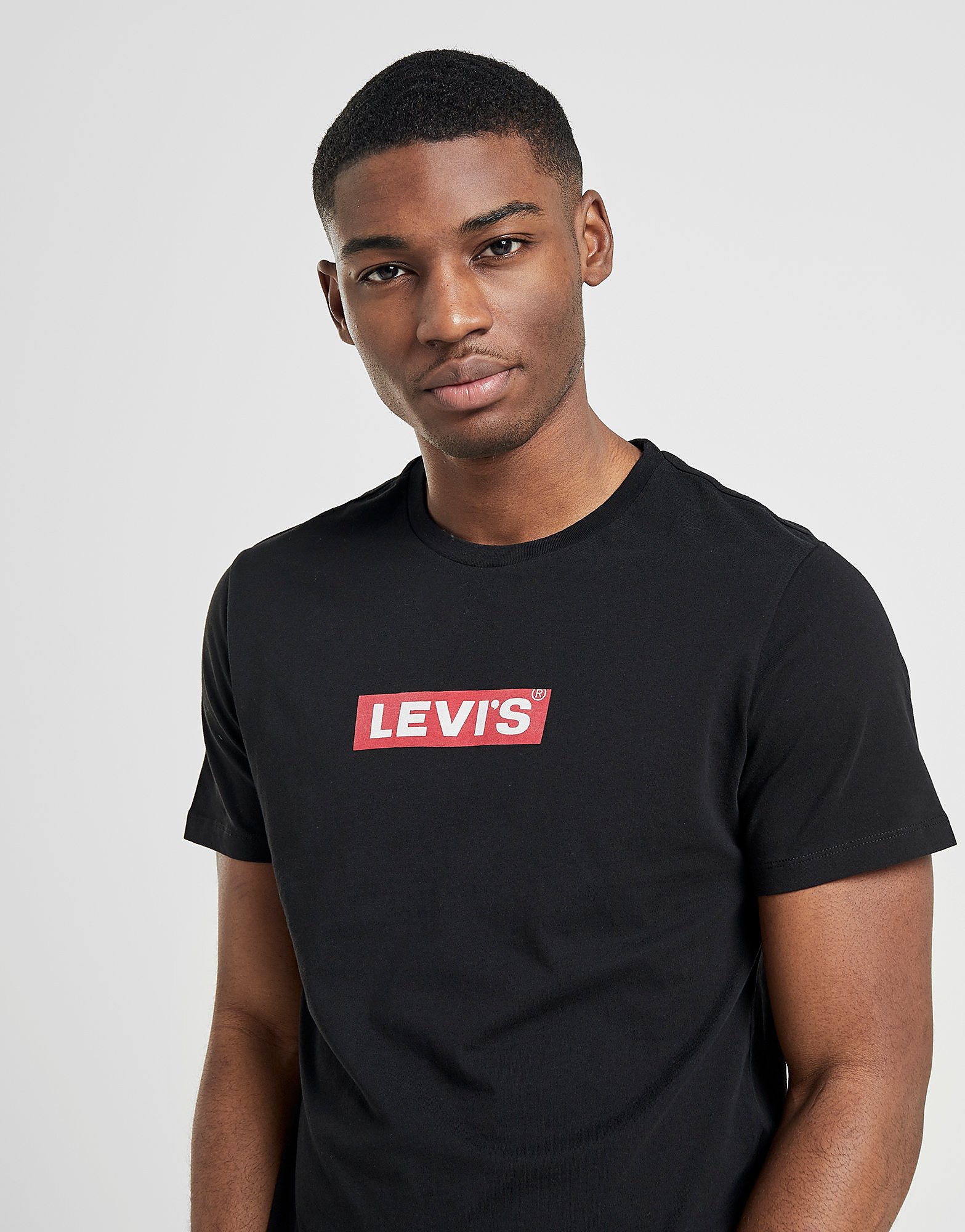 

Levis Box Tab Short Sleeve T-Shirt - Black/Red - Mens, Black/Red