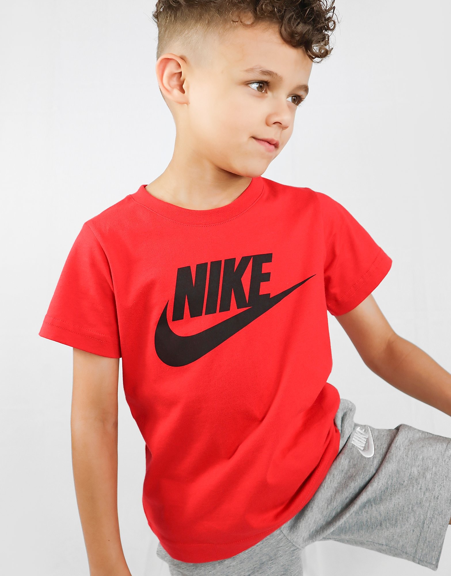 

Nike Futura Logo T-Shirt Children - Red/Black - Kids, Red/Black