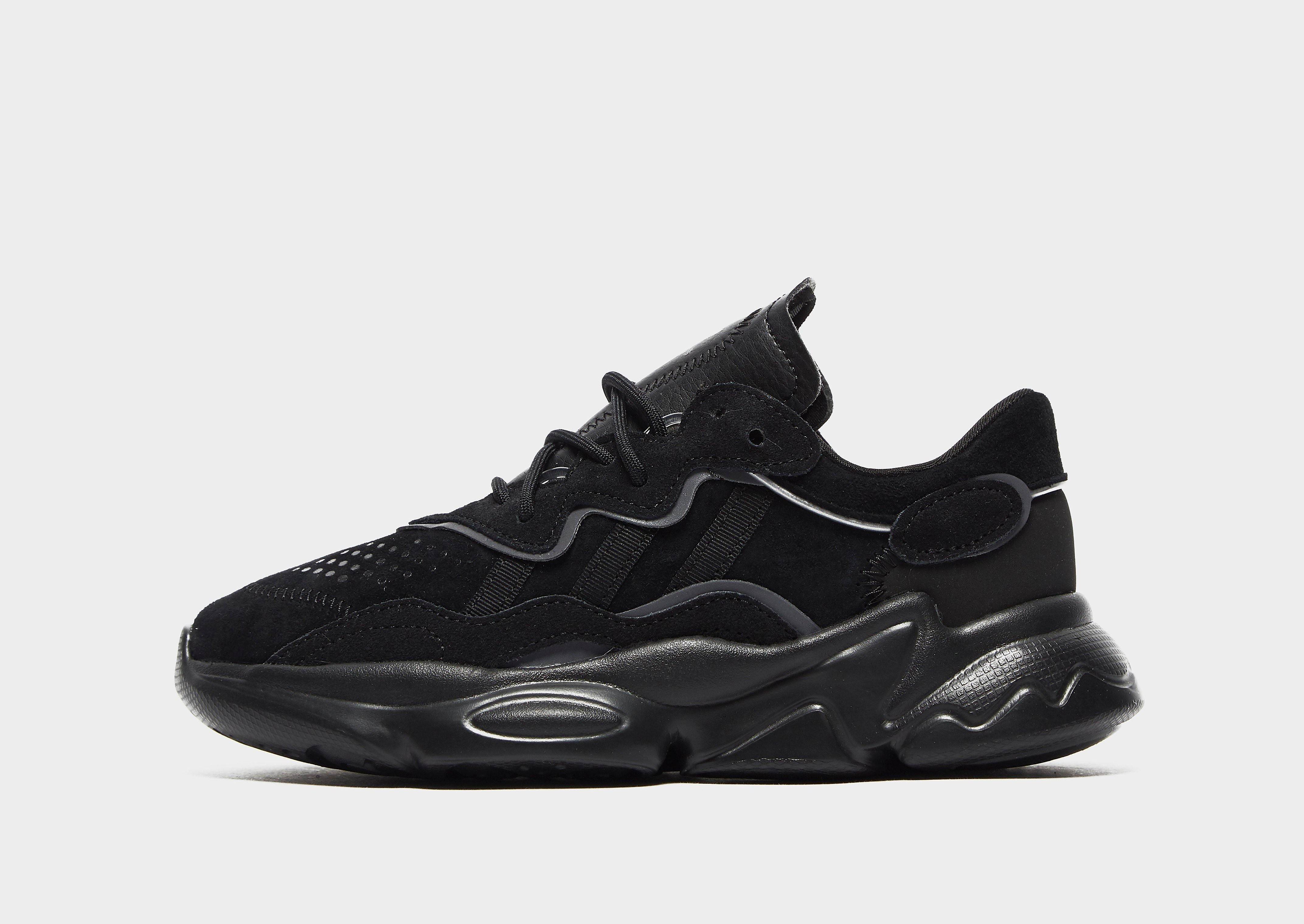 

adidas Originals Ozweego Children - Core Black / Core Black / Night Metallic - Kids, Core Black / Core Black / Night Metallic