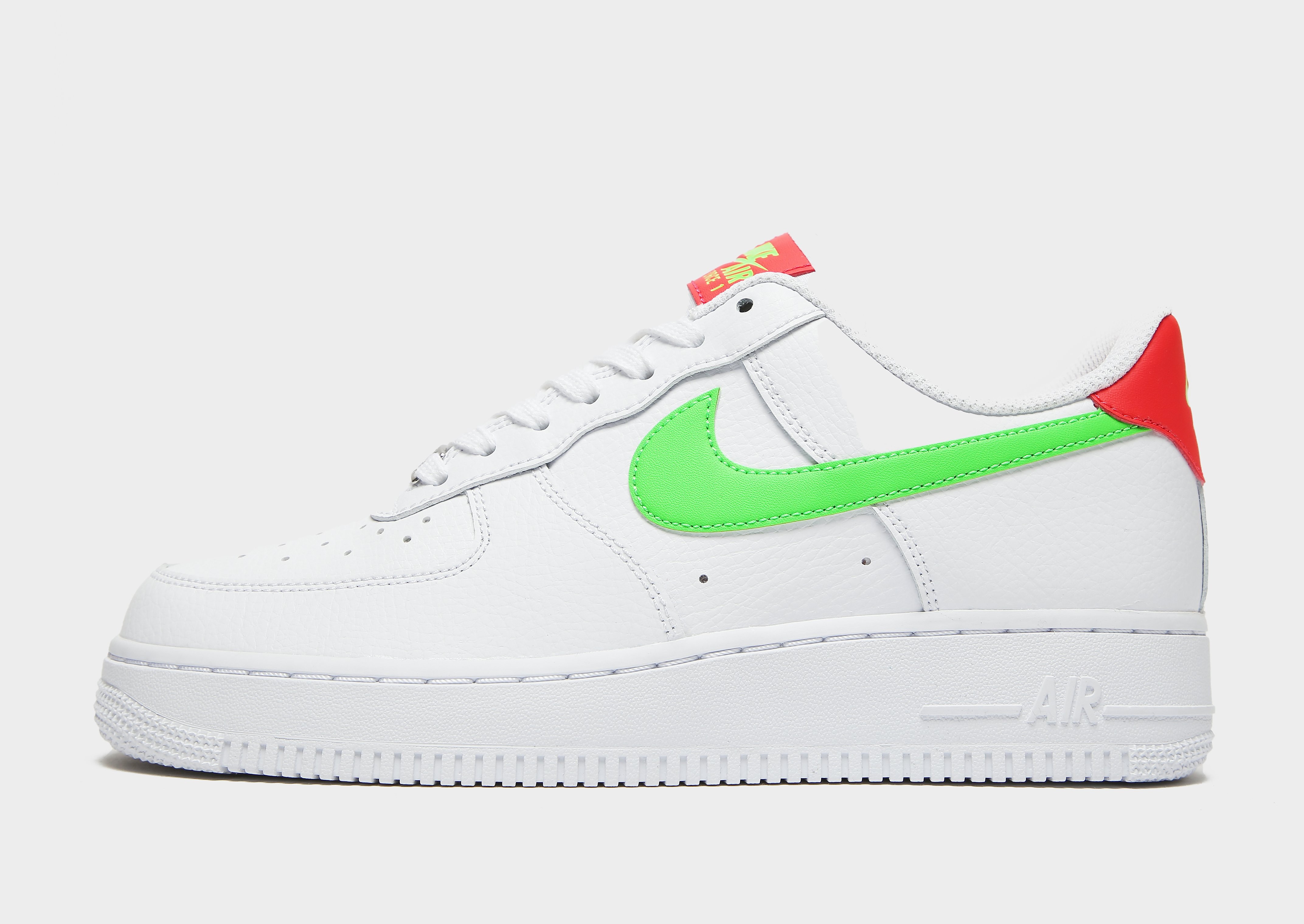 Nike Baskets Air Force 1'07 LV8 Femme - Blanc, Blanc