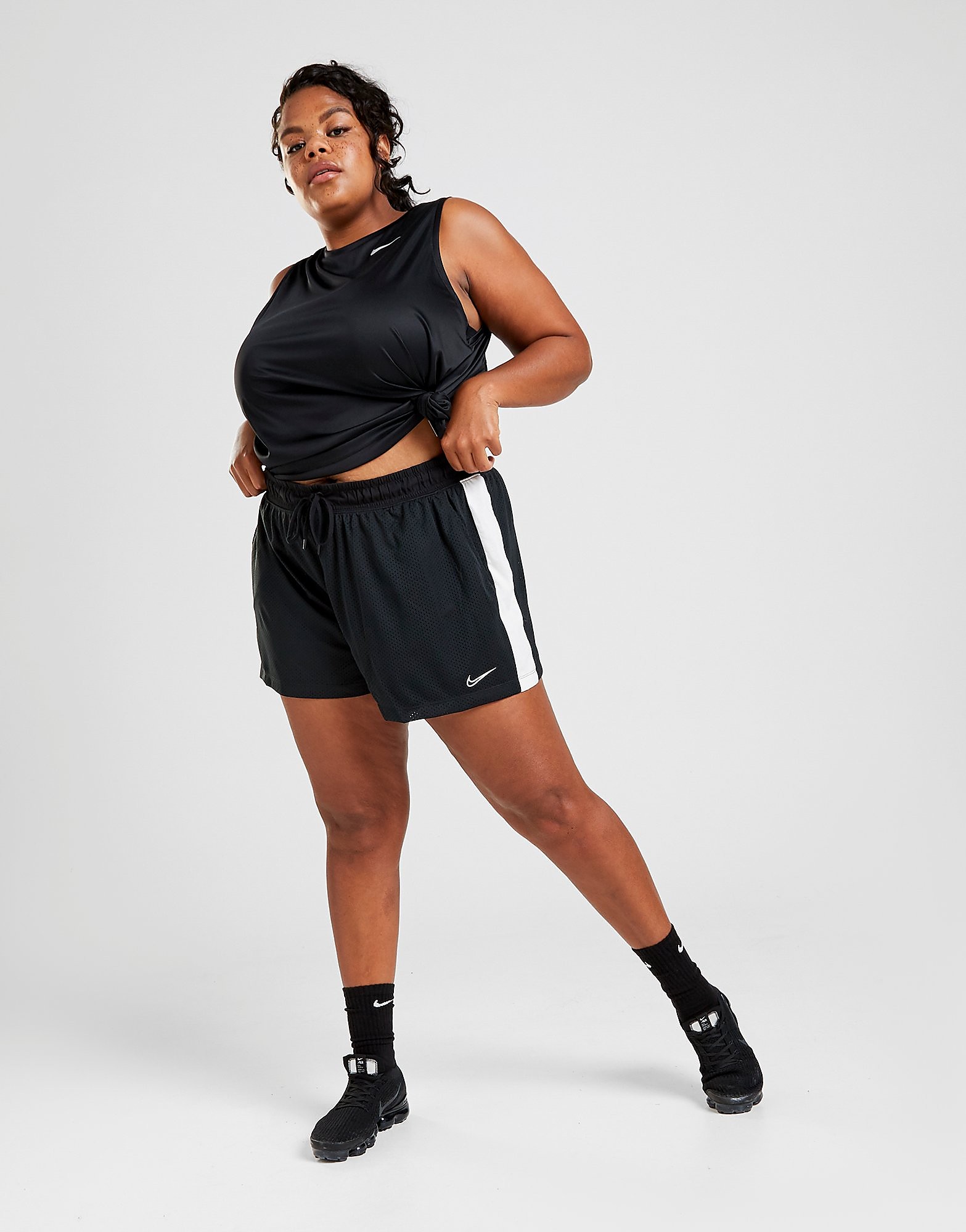 

Nike Plus Size Swoosh Mesh Shorts - Black/White/White, Black/White/White