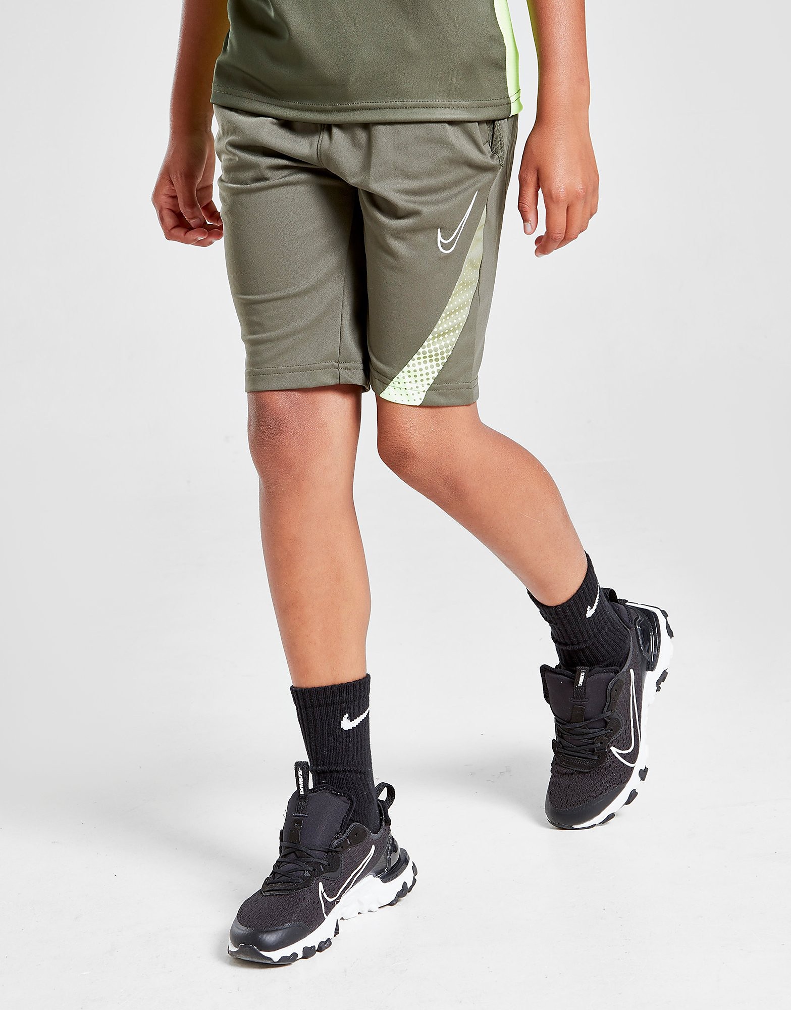 

Nike Academy M18 Shorts Junior - Cargo Khaki/Thermal Green/White - Kids, Cargo Khaki/Thermal Green/White