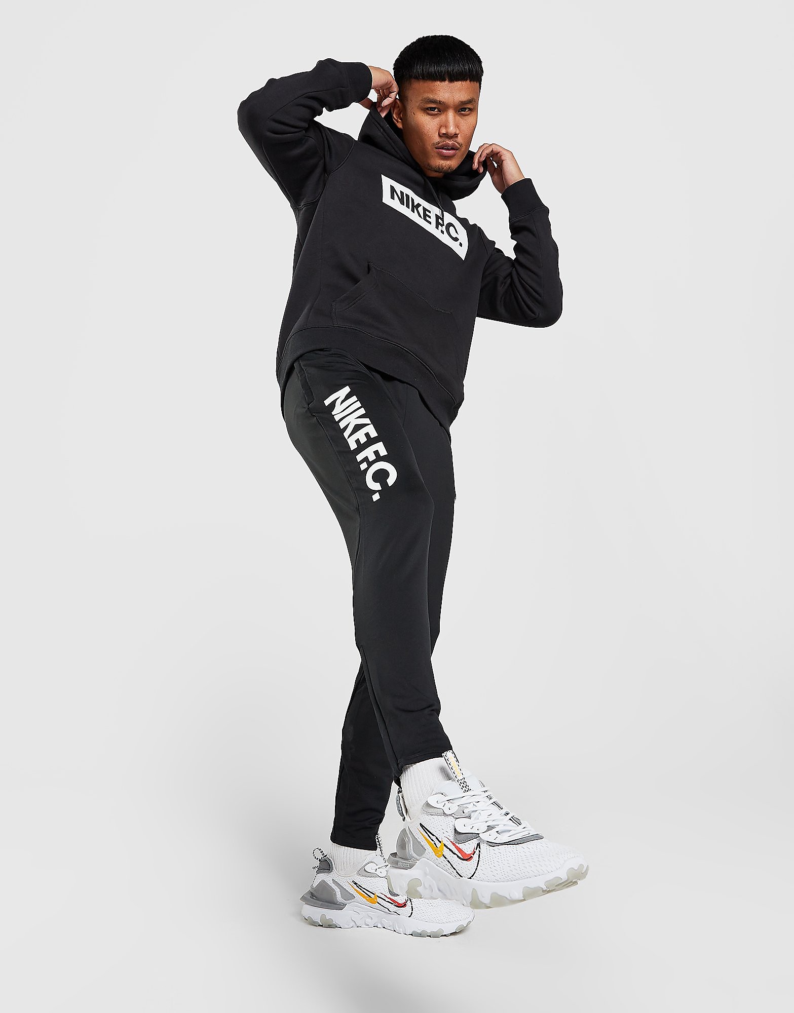 

Nike FC Essential Woven Track Pants - Black/White/White - Mens, Black/White/White