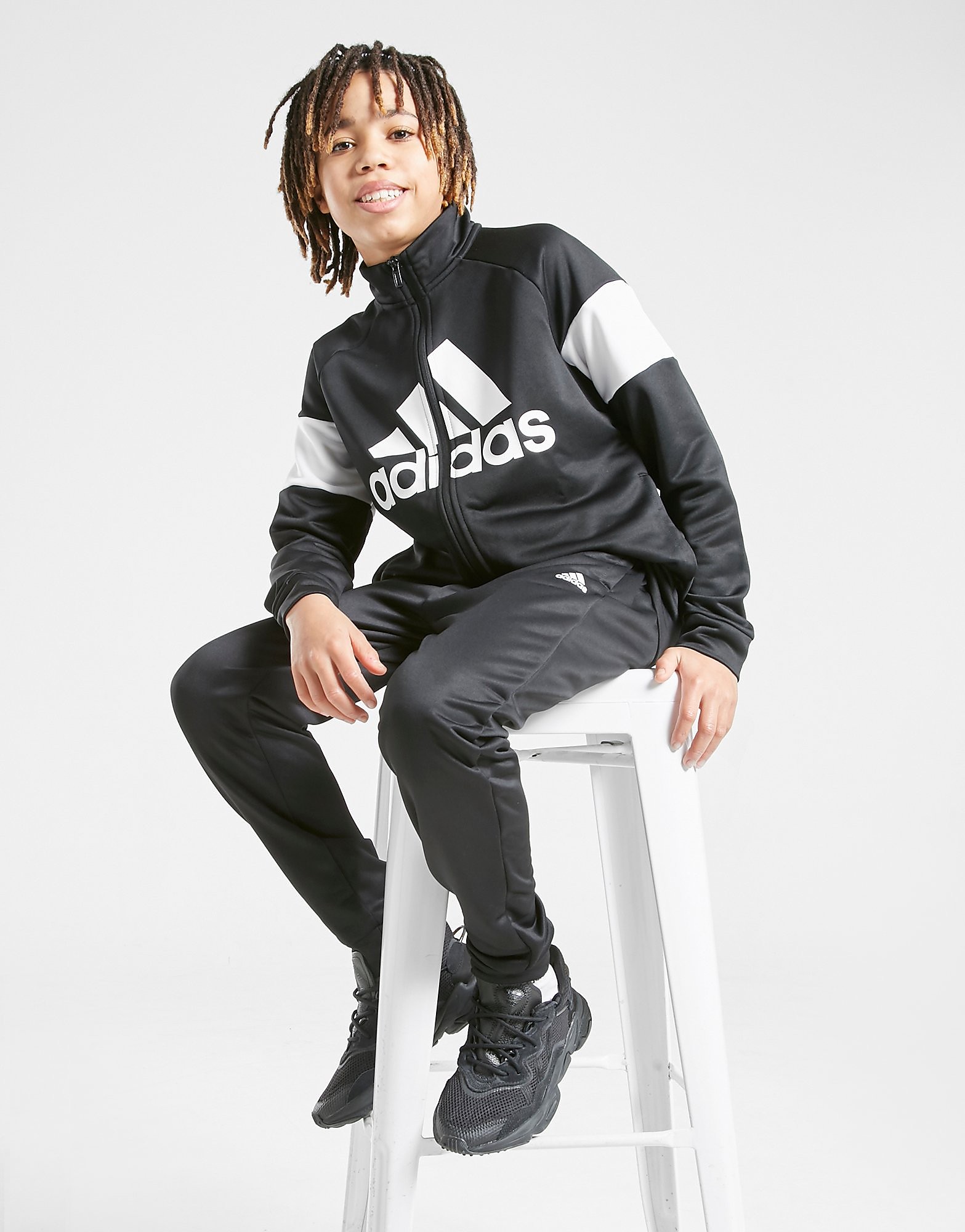 

adidas Badge of Sport Logo Tracksuit Junior - Black / White - Kids, Black / White