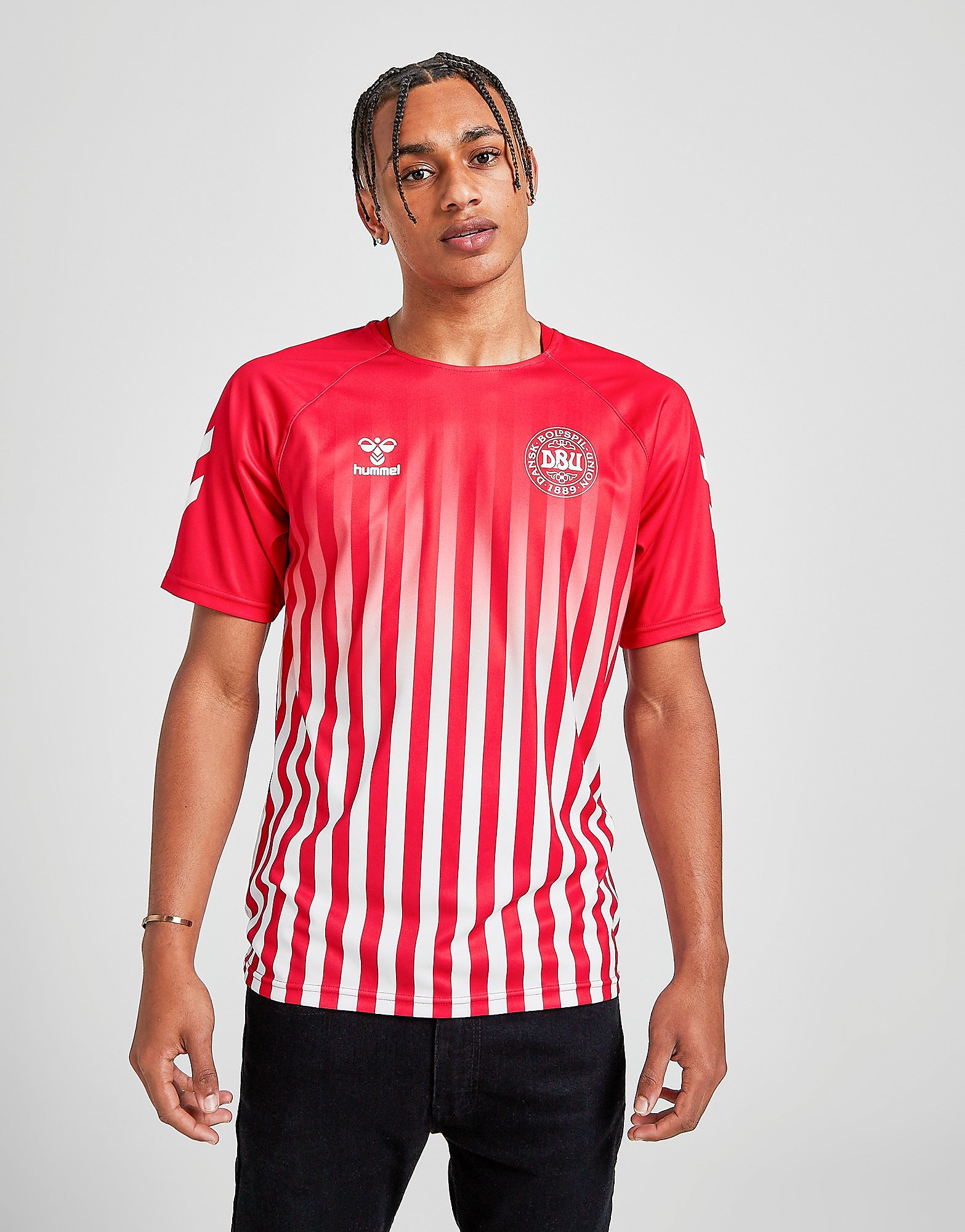 

Hummel DBU Retro Short Sleeve T-Shirt - Red - Mens, Red