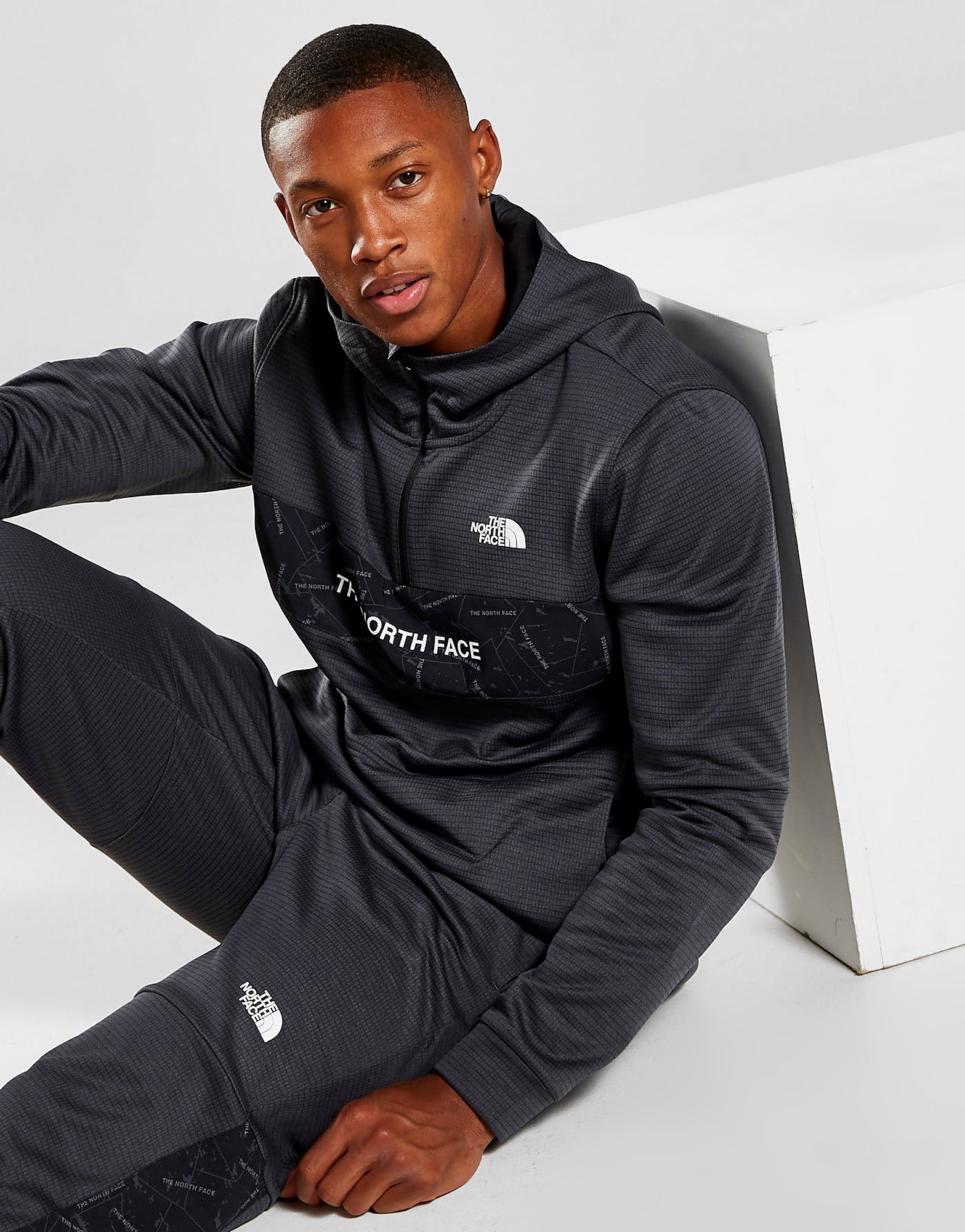 

The North Face Train N Logo 1/4 Zip Hoodie - Only at JD - Black - Mens, Black