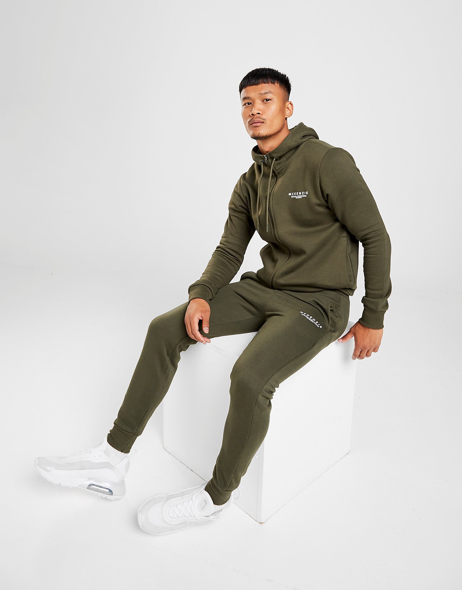 McKenzie Pantalon de survêtement Essential Cuffed Homme - Only at JD - Vert, Vert