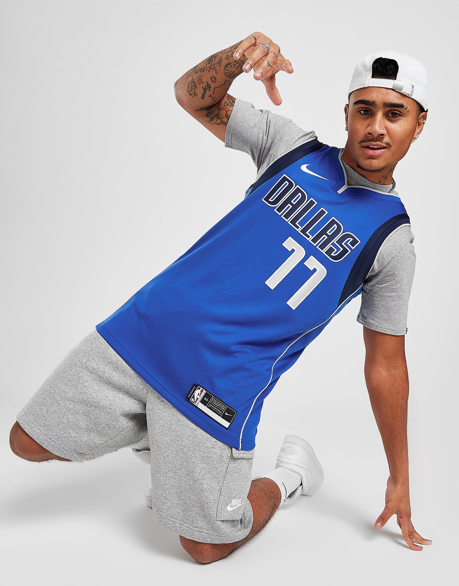 

Nike NBA Dallas Mavericks Doncic #77 Swingman Jersey - Game Royal/College Navy - Mens, Game Royal/College Navy
