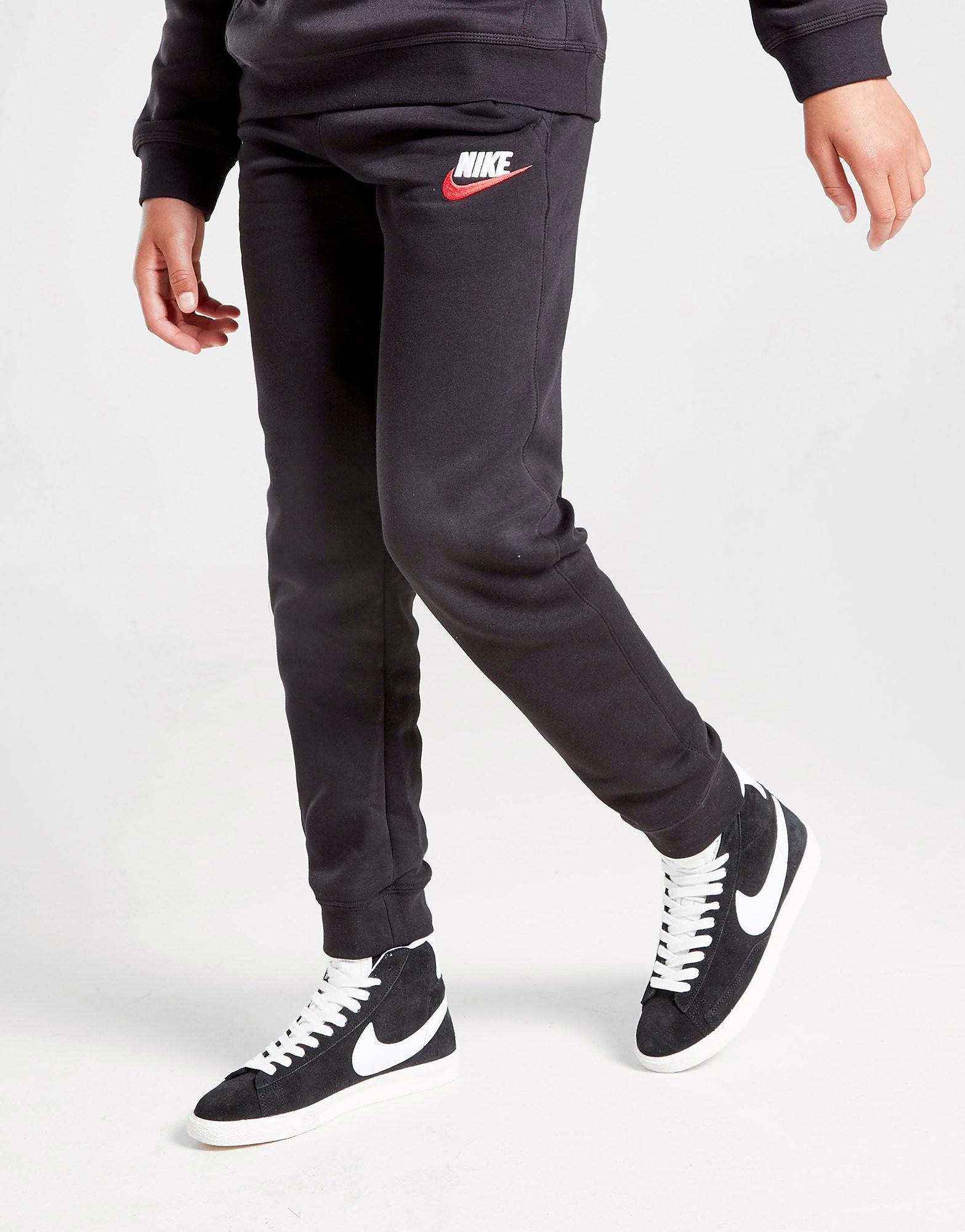 

Nike Club Fleece Joggers Junior - Black/Black/University Red/White/Red - Kids, Black/Black/University Red/White/Red