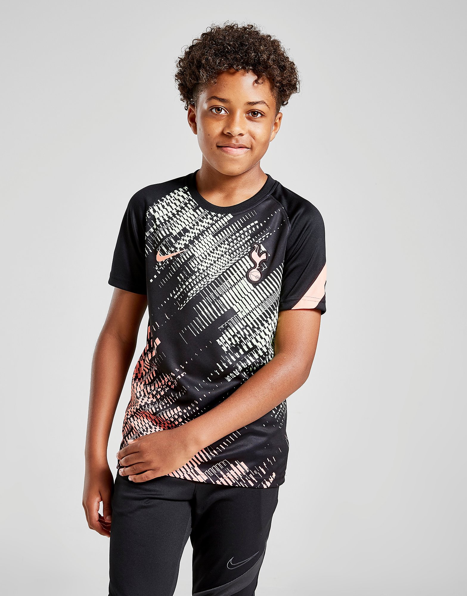

Nike Tottenham Hotspur FC Pre Match Shirt Junior - Black/Lava Glow/Lava Glow/White/Red - Kids, Black/Lava Glow/Lava Glow/White/Red
