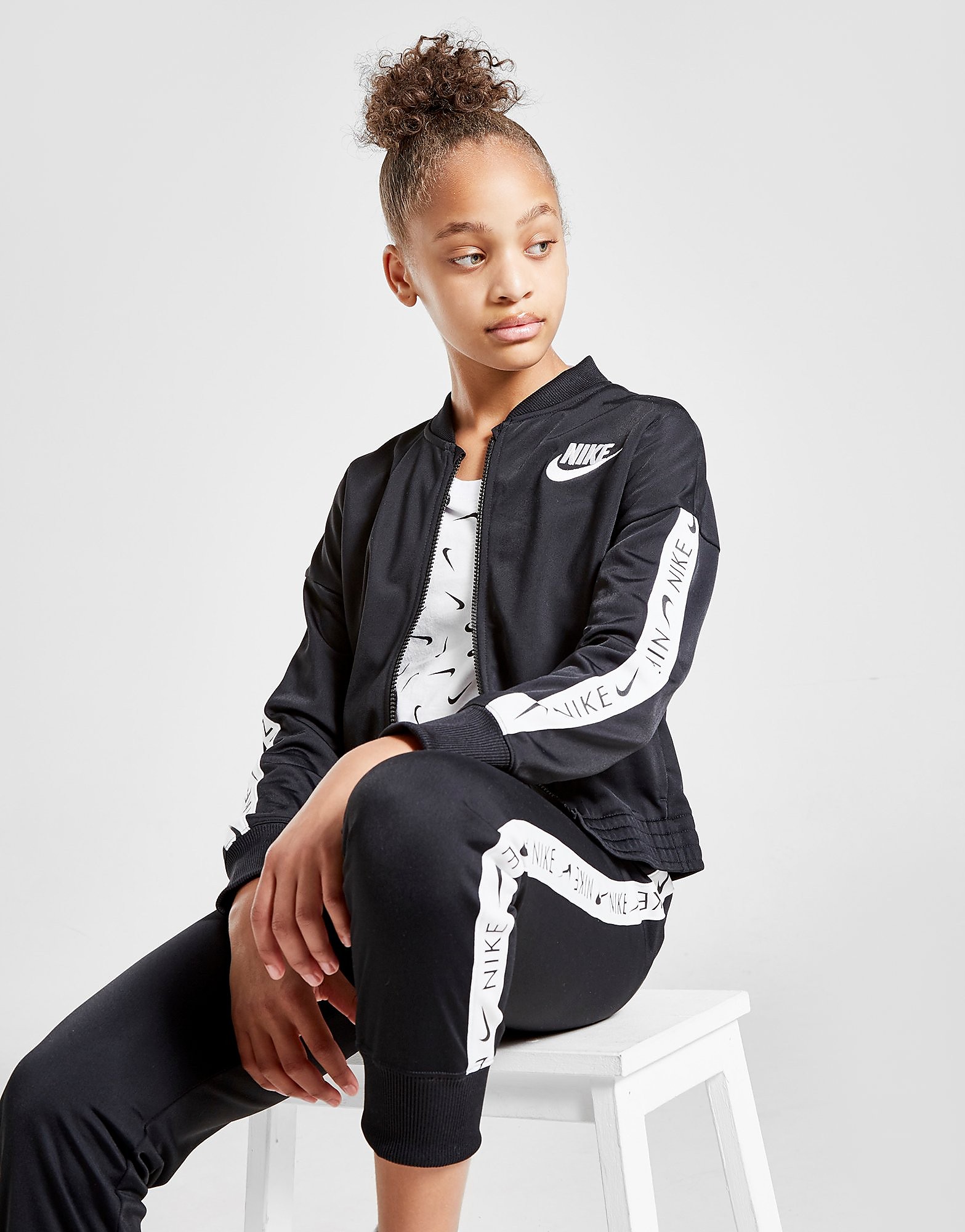 

Nike Girls' Sportswear Tracksuit Junior - Black/White - Kids, Black/White