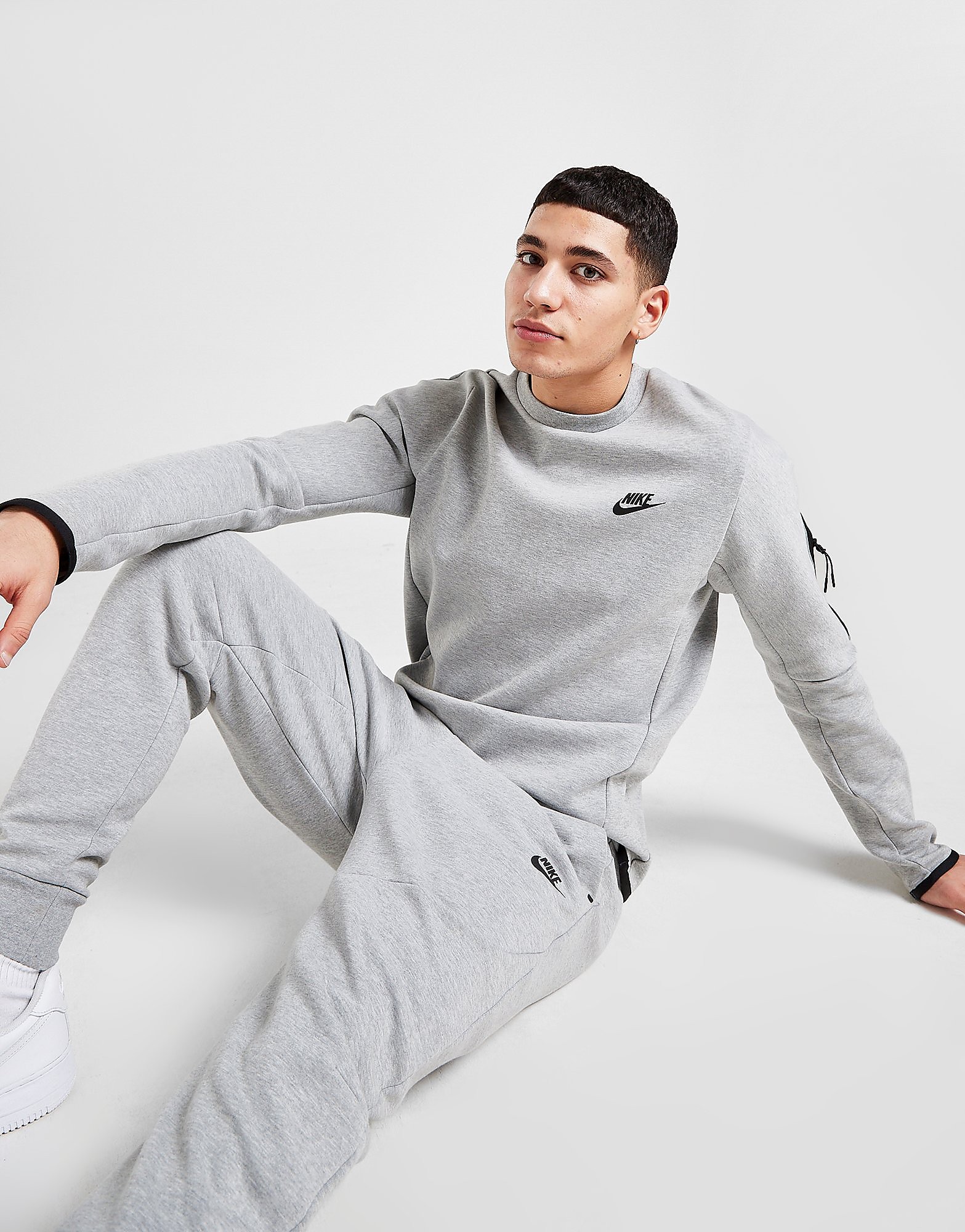 

Nike Tech Fleece Sweatshirt - Dark Grey Heather/Black/Black - Mens, Dark Grey Heather/Black/Black