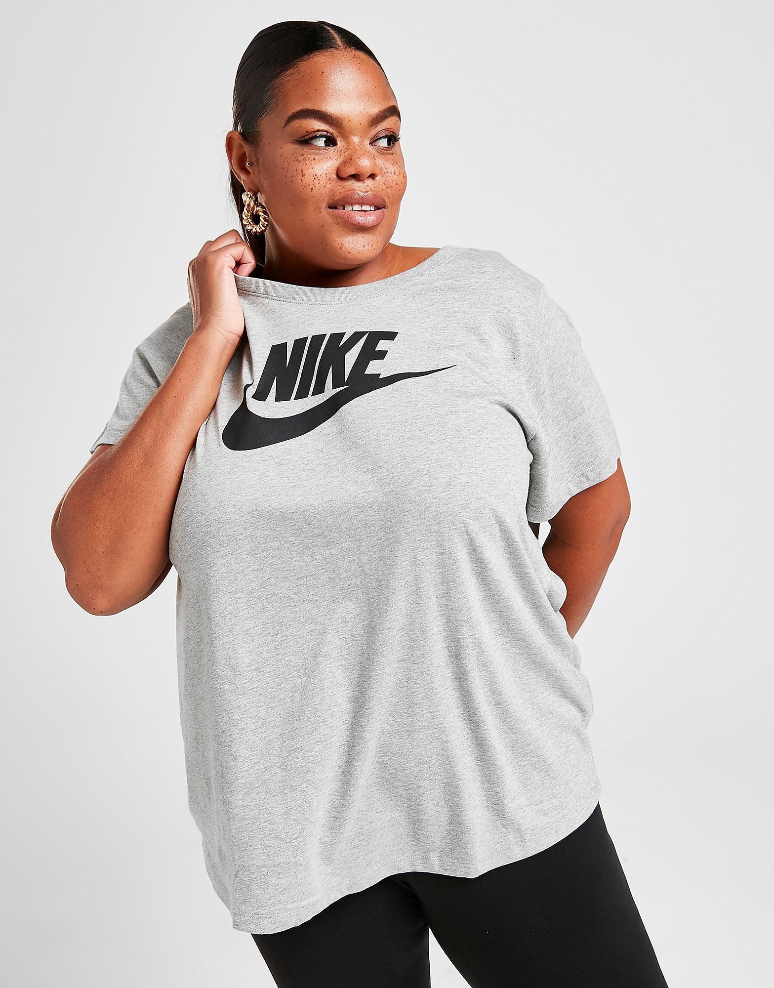 

Nike Essential Futura Plus Size T-Shirt - Dark Grey/Black - Womens, Dark Grey/Black