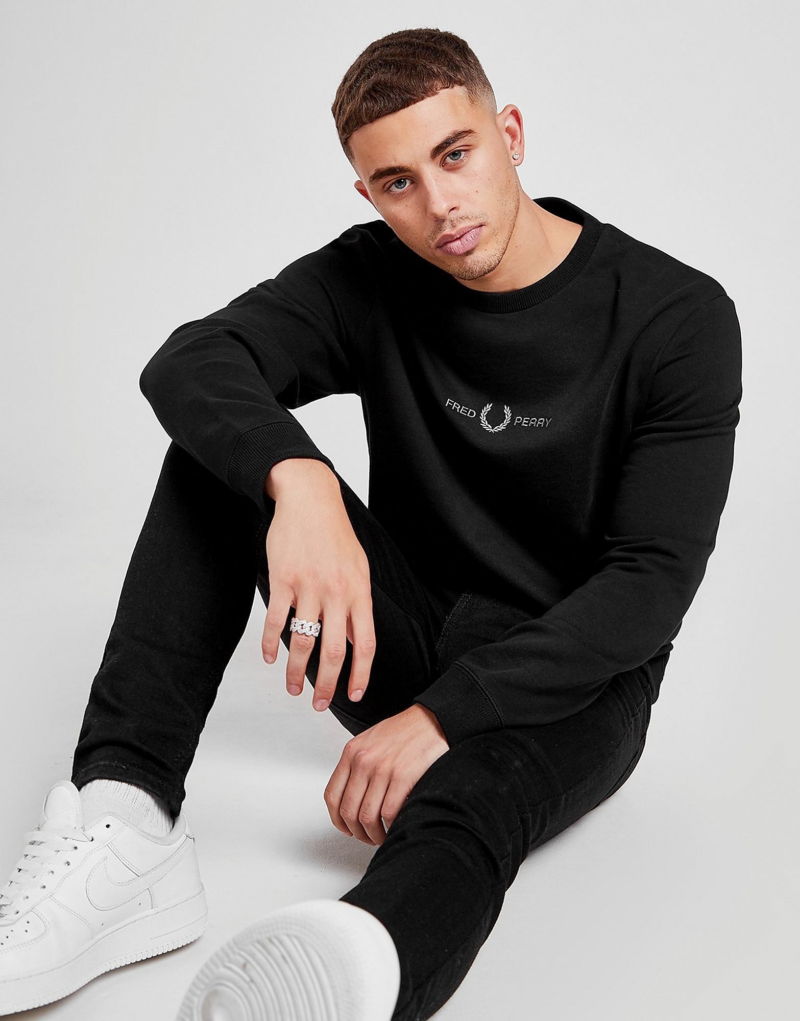 

Fred Perry Central Logo Embroidered Sweatshirt - Only at JD - Black - Mens, Black