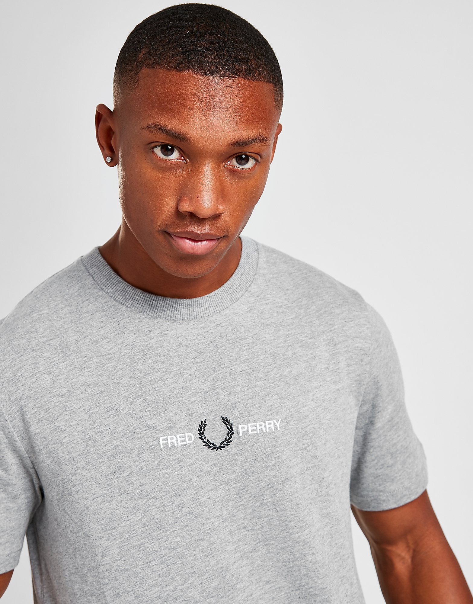 

Fred Perry Central Logo Short Sleeve T-Shirt - Only at JD - GREY - Mens, GREY