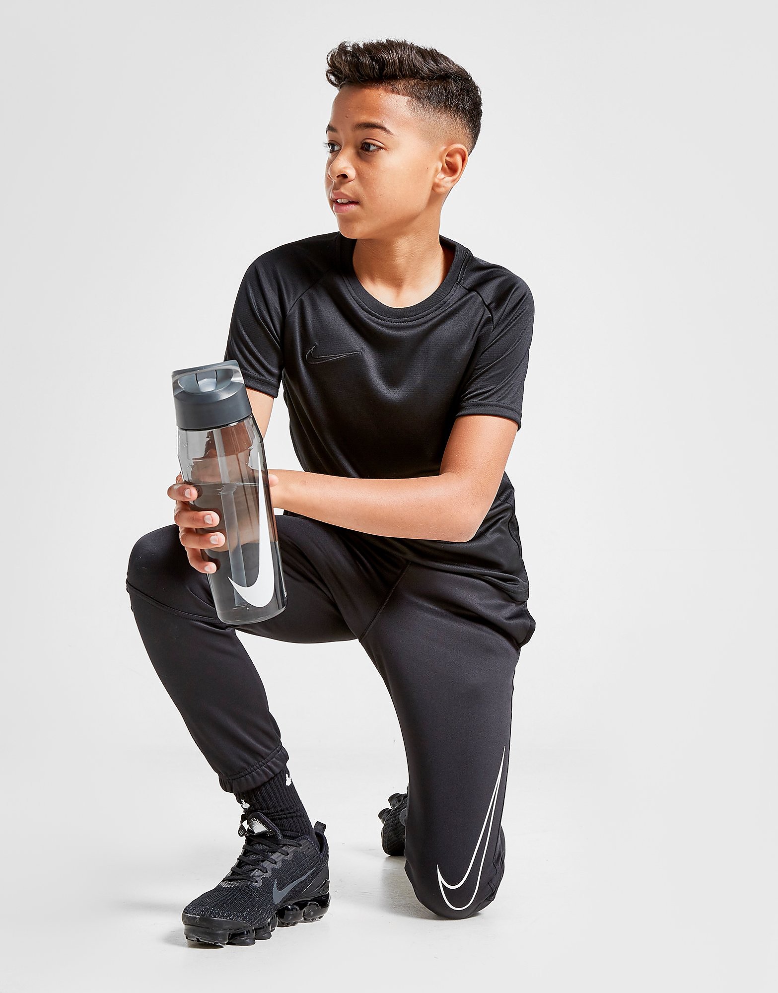 

Nike Therma Graphic Track Pants Junior - Black/White/White, Black/White/White
