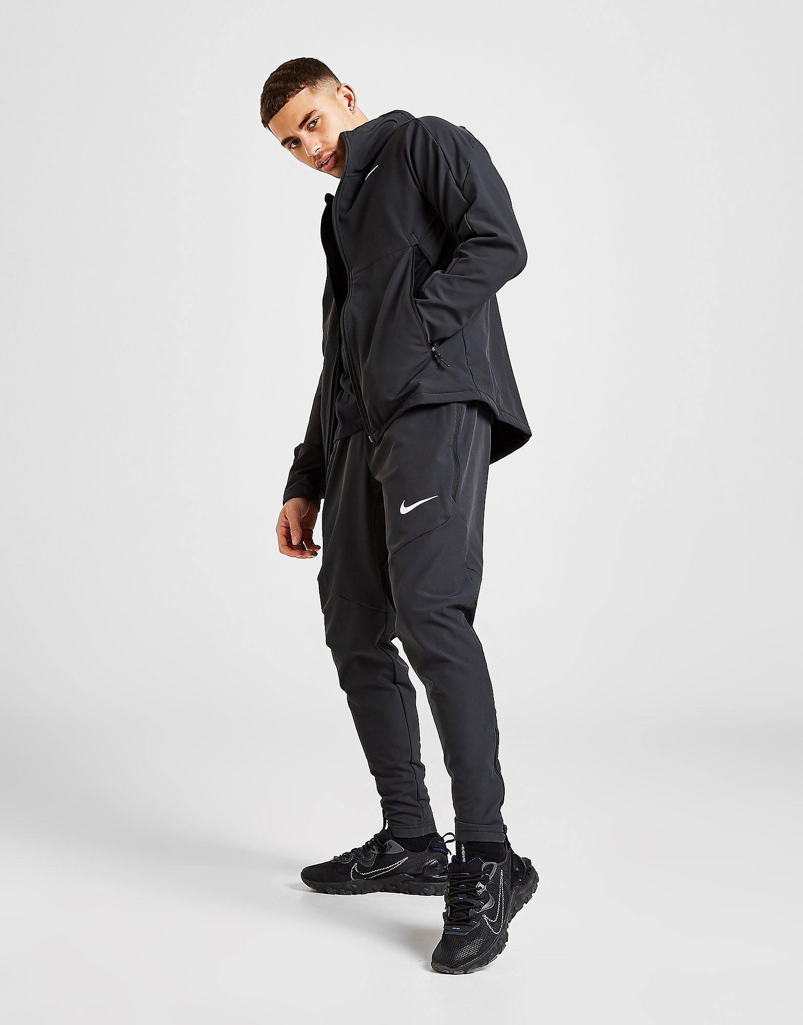 

Nike Shield Sphere Woven Track Pants - Black/Black, Black/Black