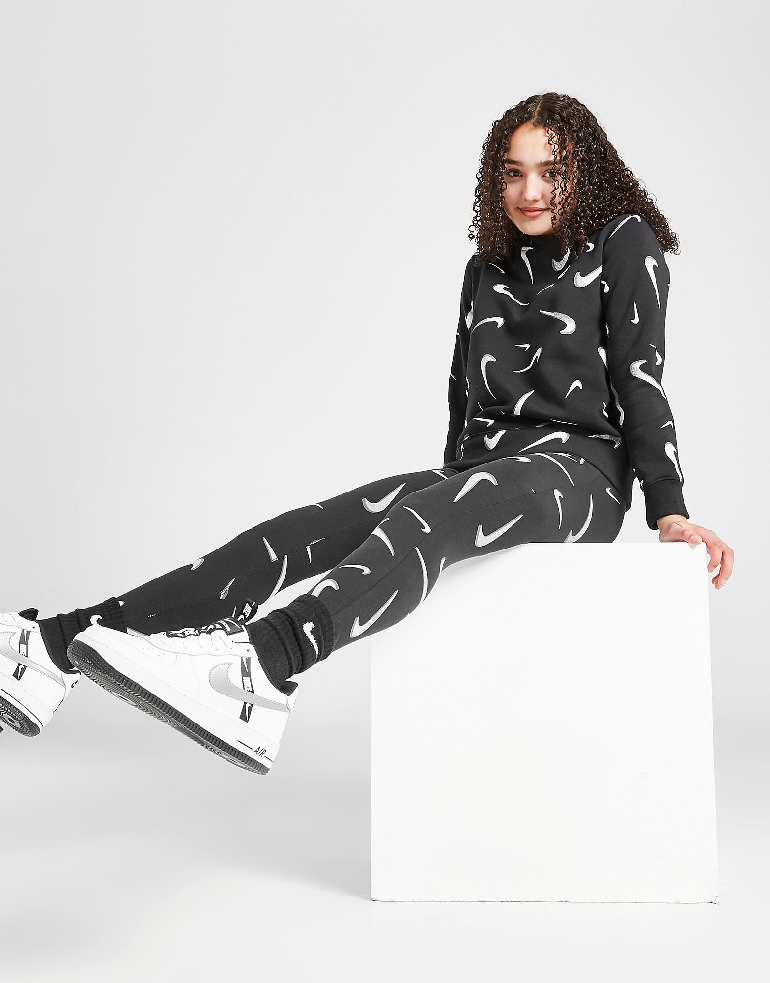 

Nike Girls' Favourites Swoosh Leggings Junior - Black - Kids, Black