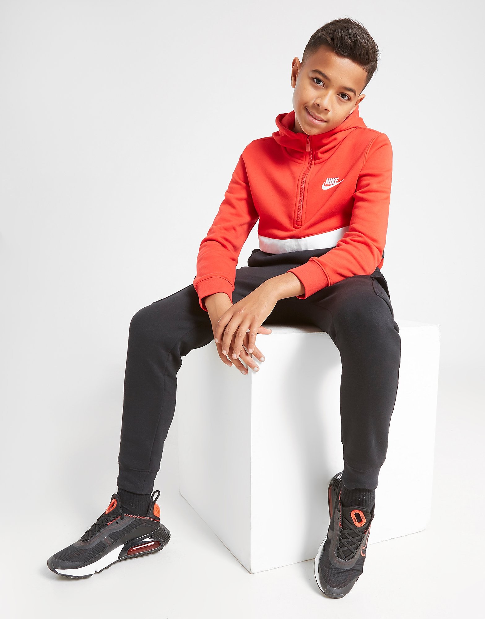 

Nike Club 1/2 Zip Hoodie Junior - University Red/Black/University Red/White - Kids, University Red/Black/University Red/White