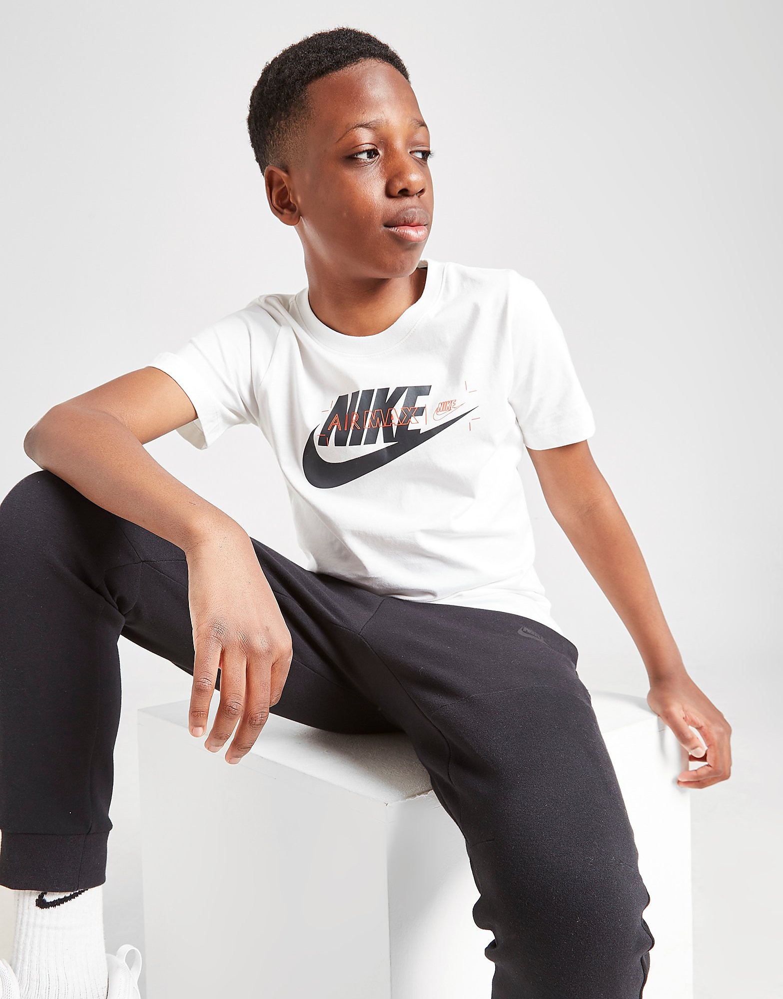 

Nike Air Max Graphic T-Shirt Junior - Only at JD - White/Team Orange - Kids, White/Team Orange