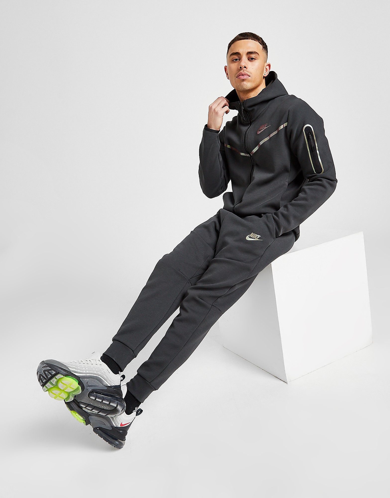 

Nike Tech Fleece Joggers - Dark Smoke Grey - Mens, Dark Smoke Grey