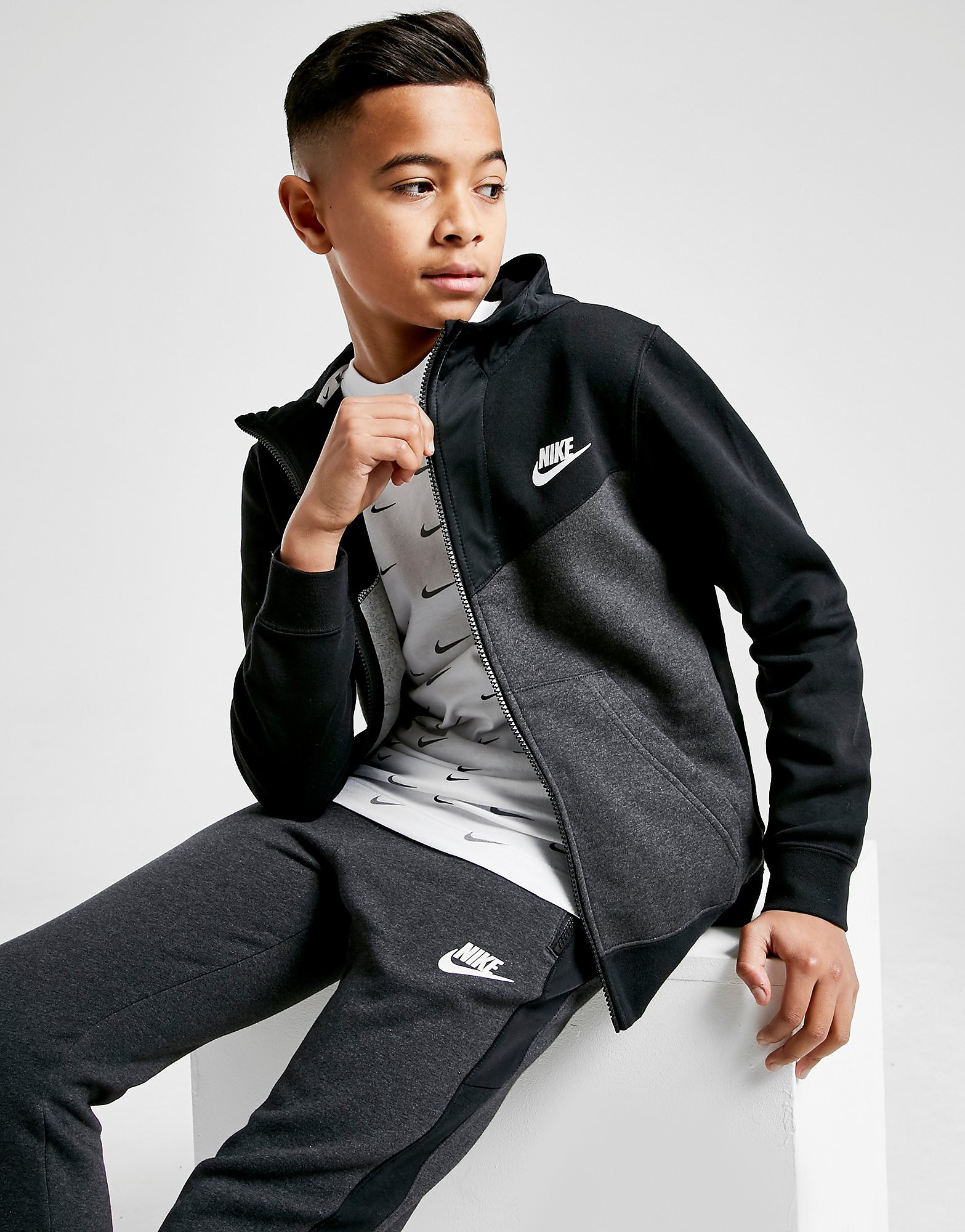 

Nike Hybrid Fleece Full Zip Hoodie Junior - Only at JD - Black/Black Heather/Black/White/Grey - Kids, Black/Black Heather/Black/White/Grey