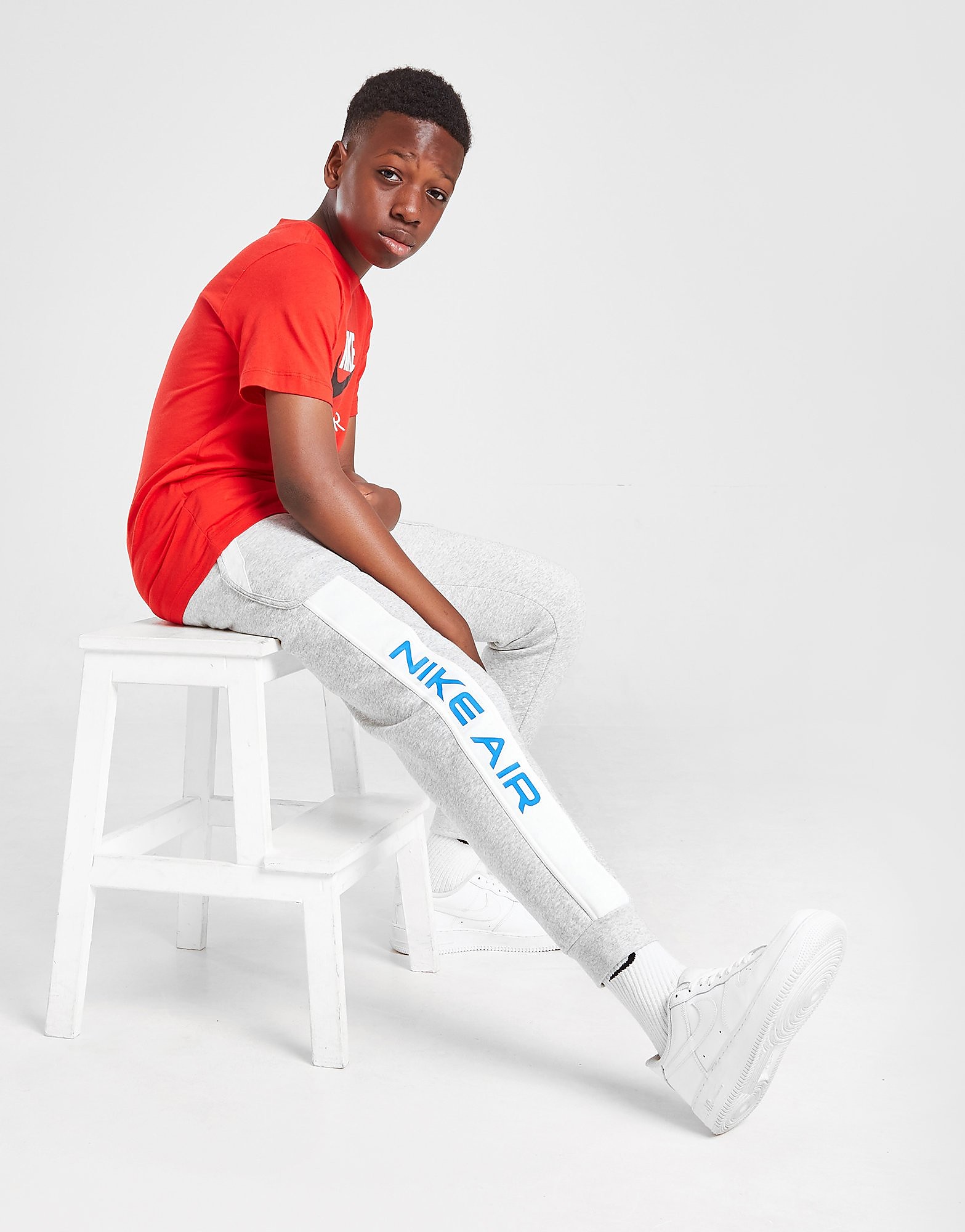 

Nike Air Joggers Junior - Grey Heather/Summit White/Infrared 23 - Kids, Grey Heather/Summit White/Infrared 23
