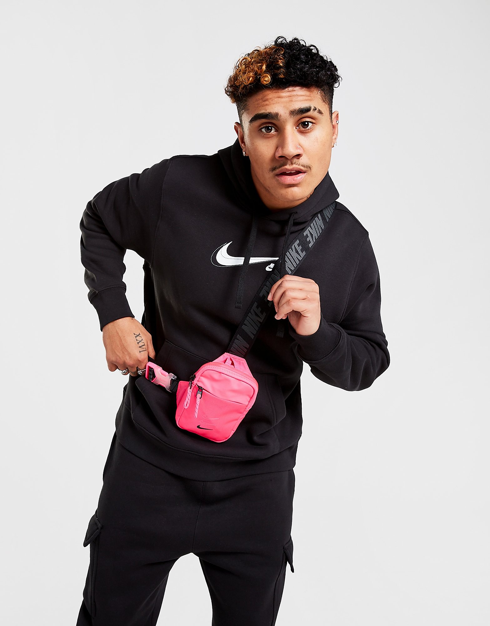 

Nike Essential Hip Pack - Hyper Pink/Dark Smoke Grey/Black - Kids, Hyper Pink/Dark Smoke Grey/Black
