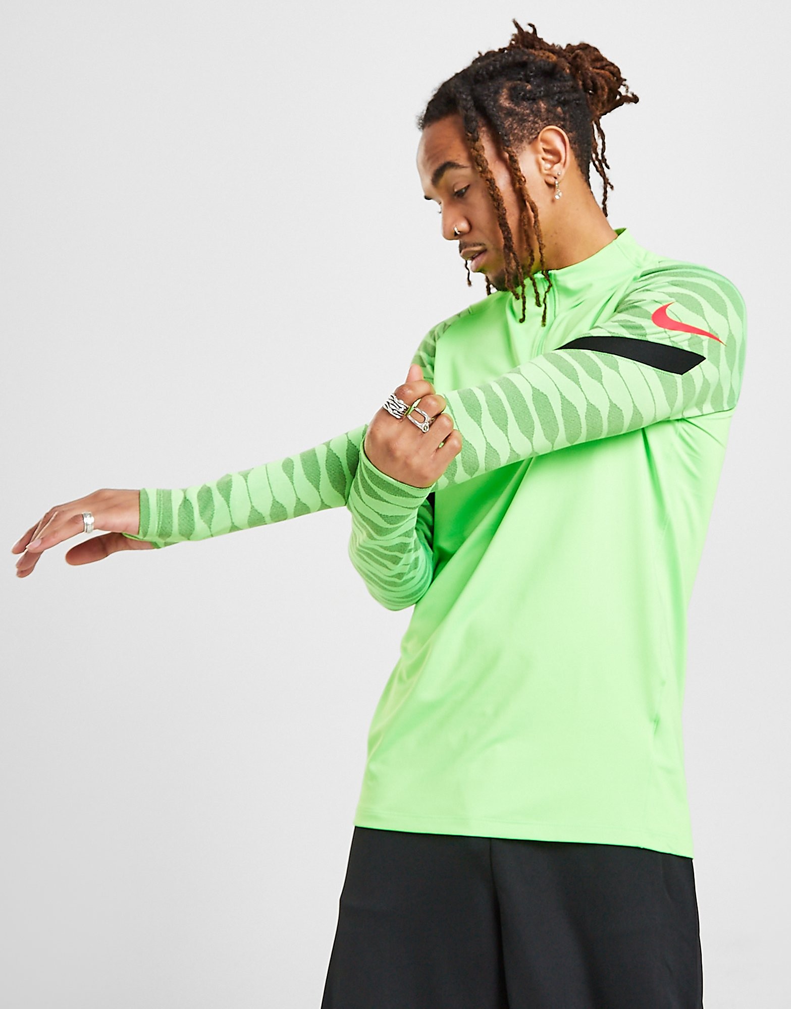

Nike Strike Drill 1/2 Zip Top - Green Strike/Black/Black/Siren Red - Mens, Green Strike/Black/Black/Siren Red