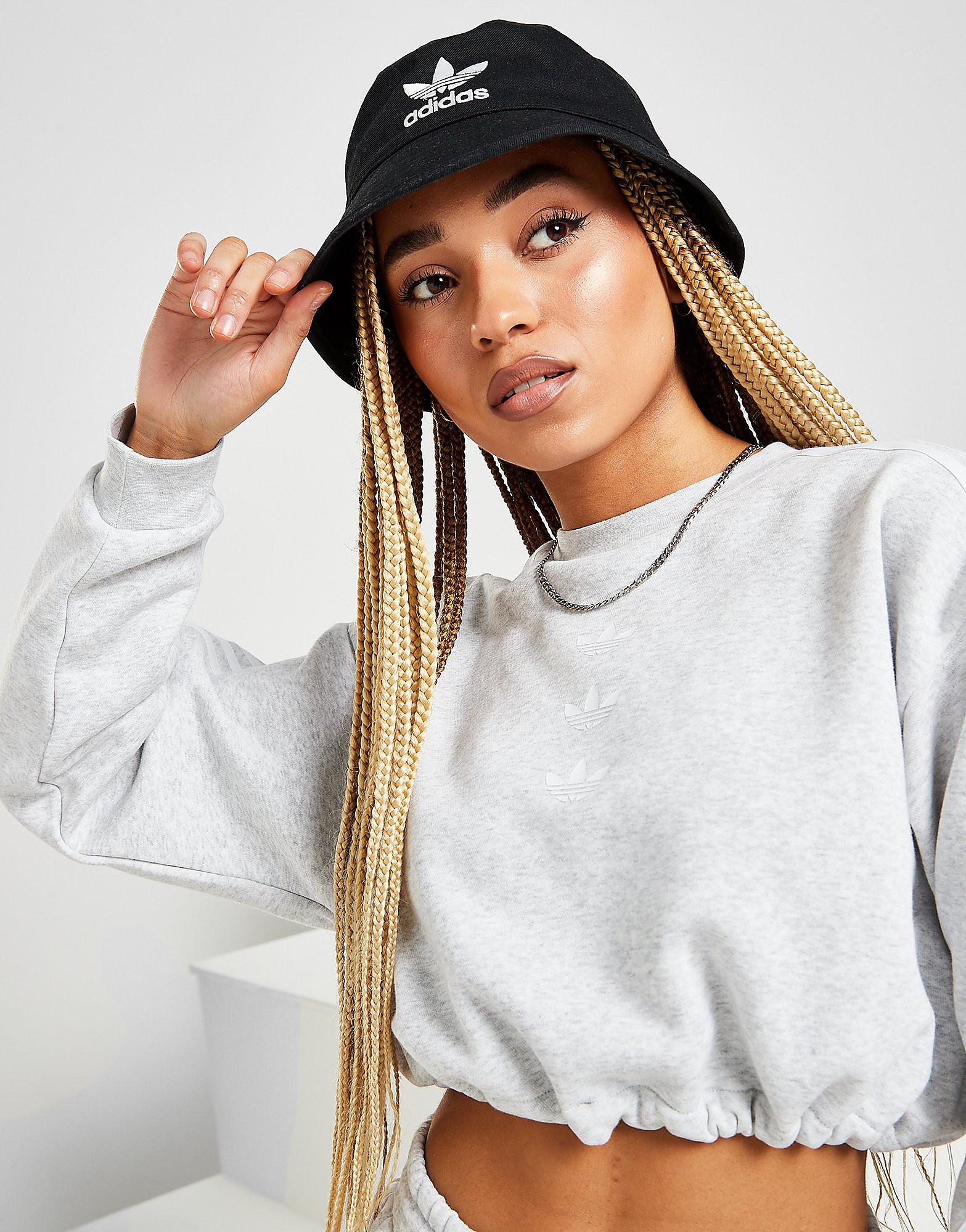 

adidas Originals 3-Stripes Repeat Trefoil Crop Crew Sweatshirt - Only at JD - Grey - Womens, Grey