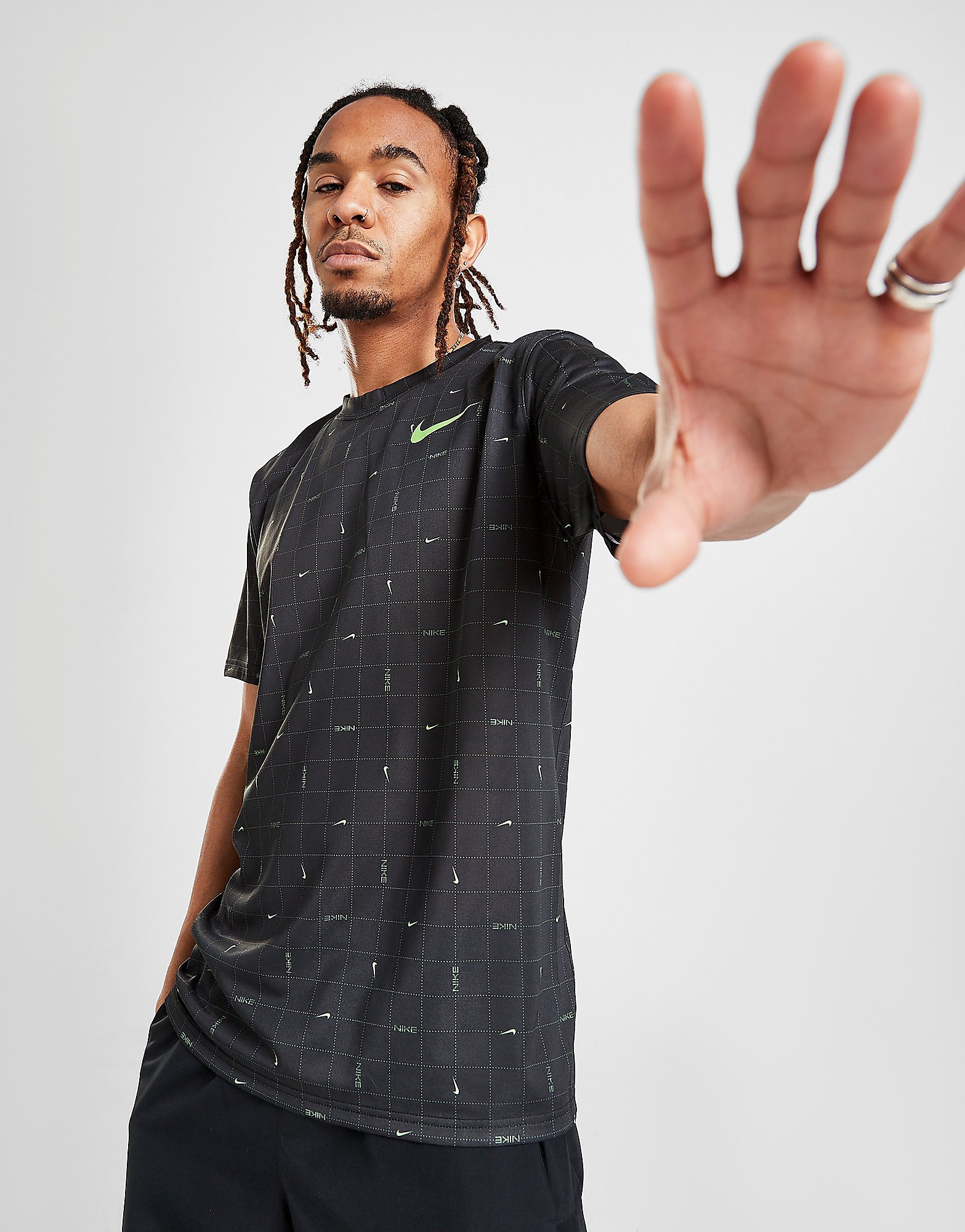

Nike Training All Over Grid Print T-Shirt - Only at JD - Black/Mean Green - Mens, Black/Mean Green