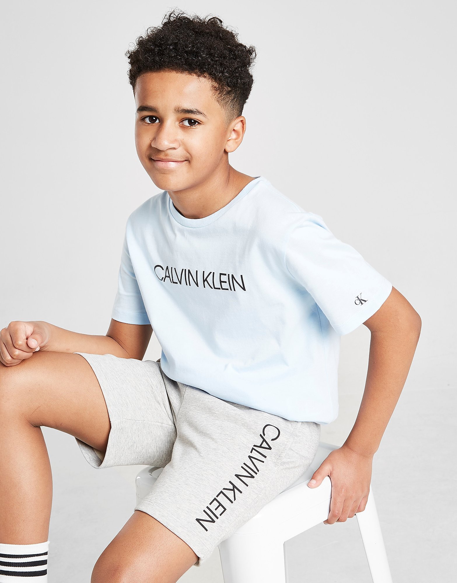 

Calvin Klein Jeans Institutional Logo Shorts Junior - Grey - Kids, Grey