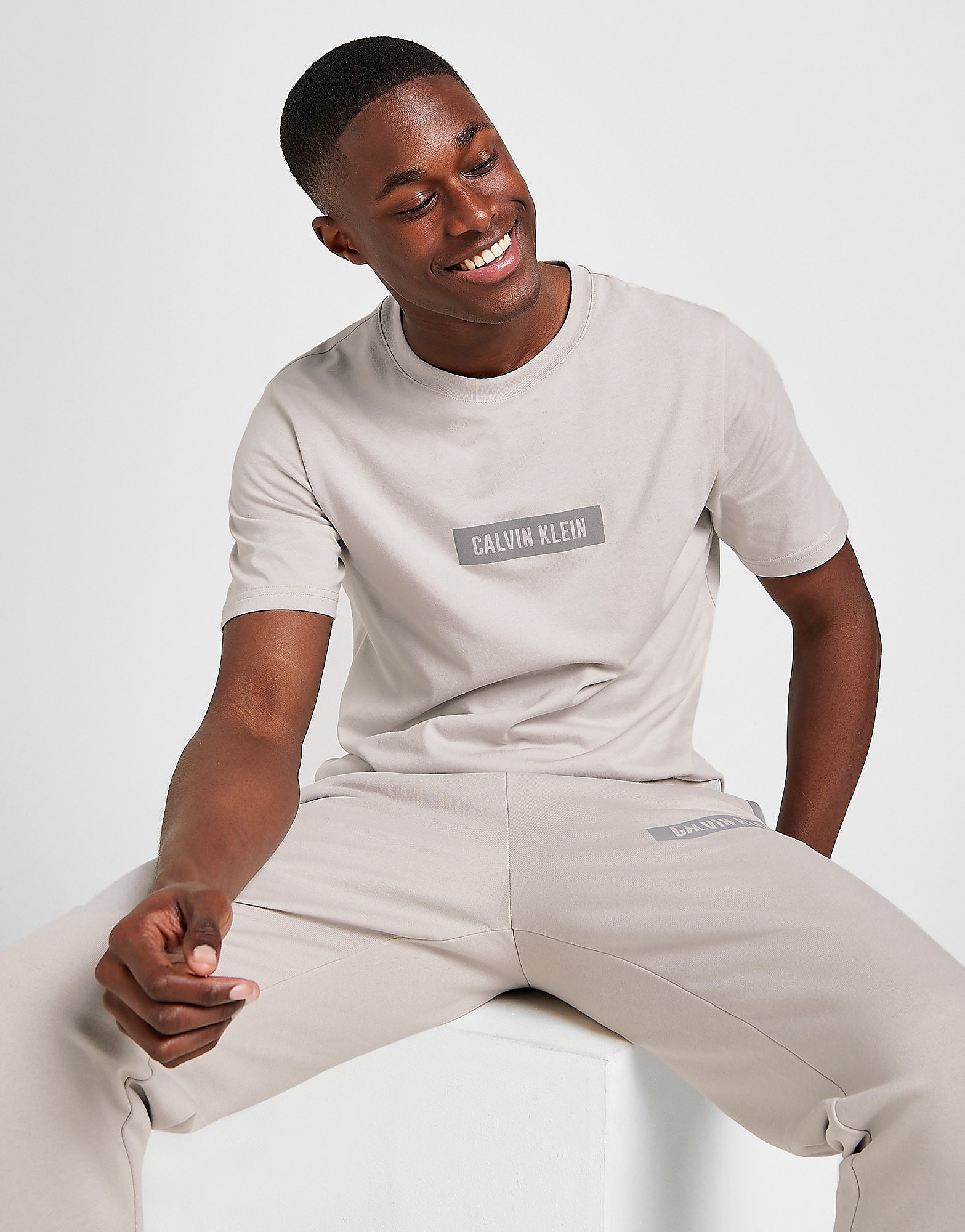 Calvin Klein Performance Exclusive Central Box T-Shirt - Brown - Mens, Brown