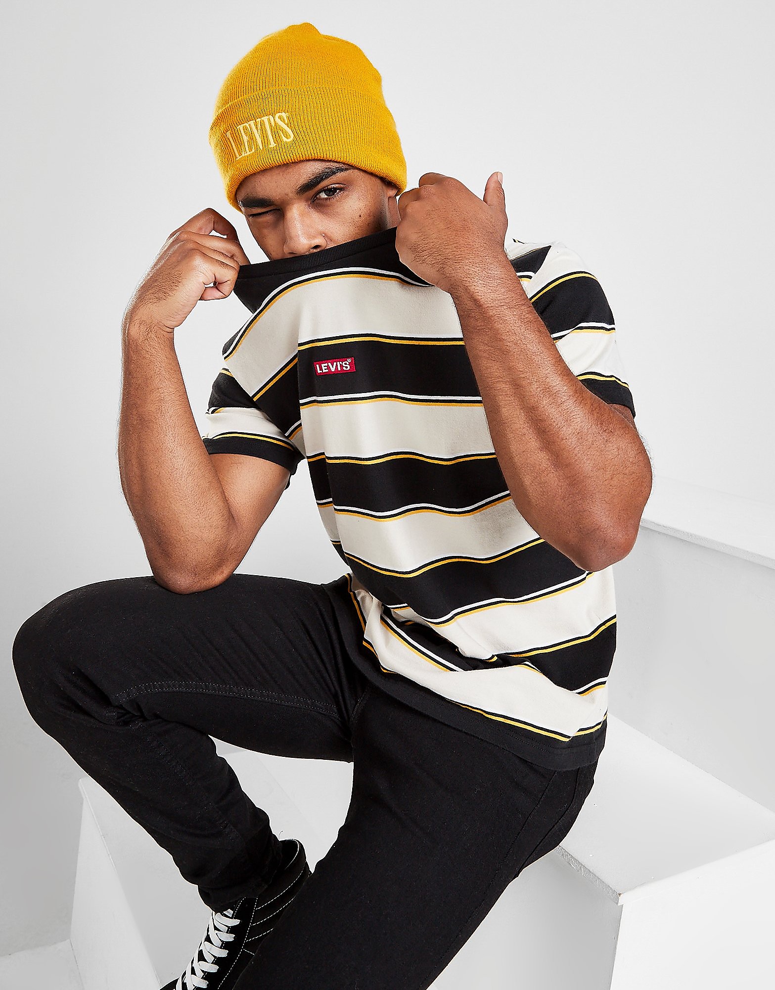 

LEVI'S Small Boxtab Stripe T-Shirt - Black/White, Black/White