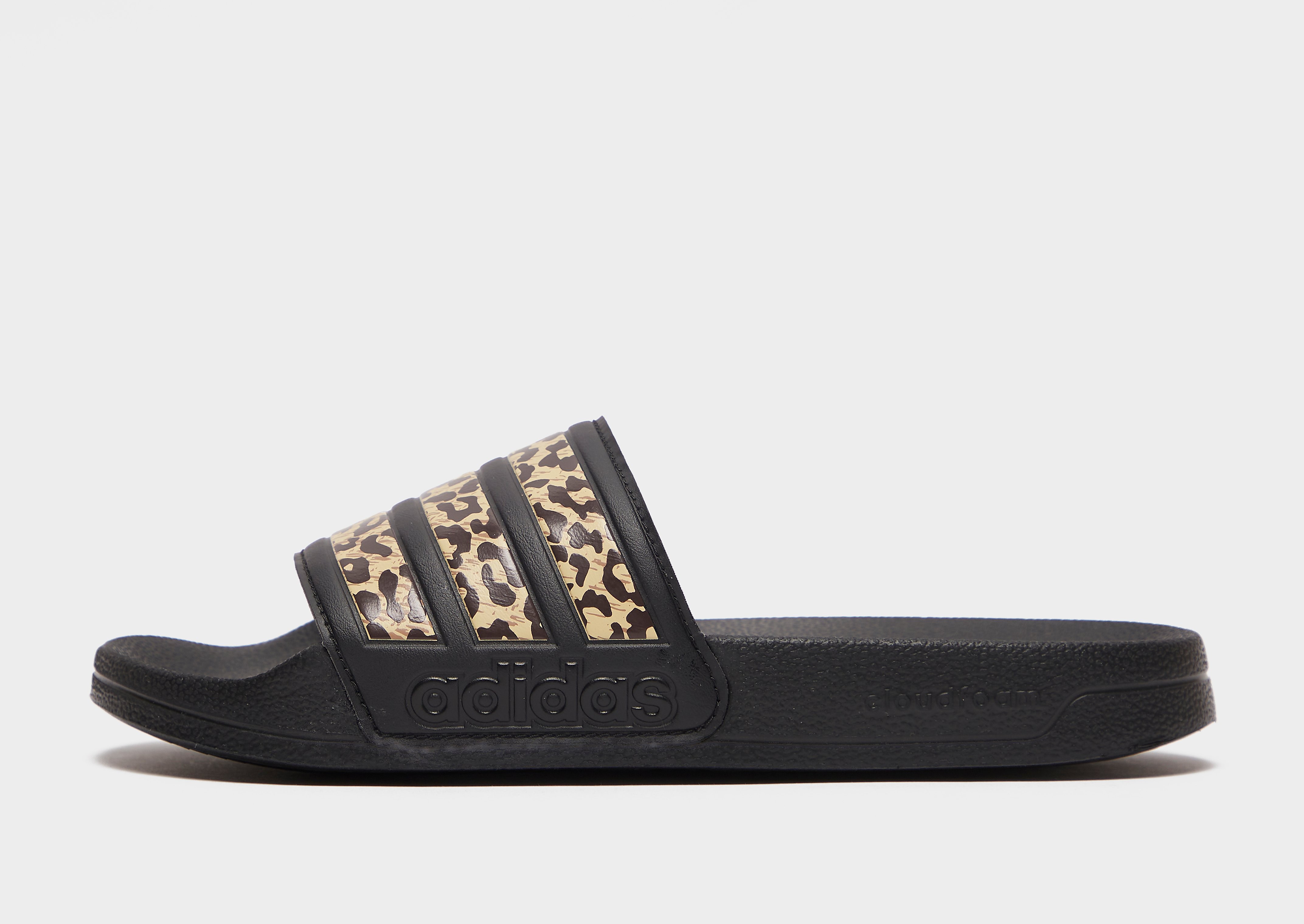 

adidas Adilette Shower Slides Women's - Core Black / Core Black / Core Black, Core Black / Core Black / Core Black