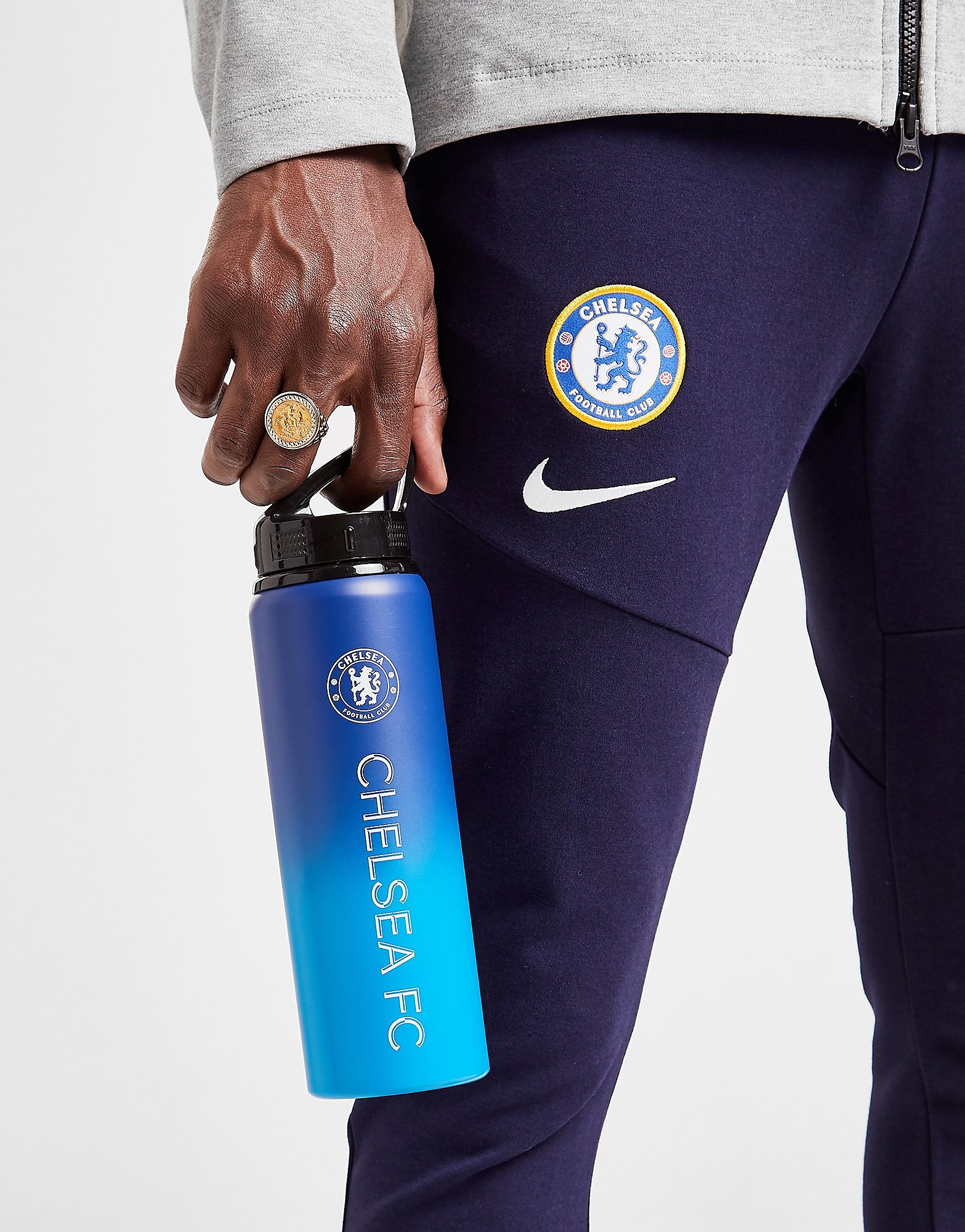 

Official Team Chelsea FC 750ml Aluminium Bottle - MULTI COLOUR - Womens, MULTI COLOUR