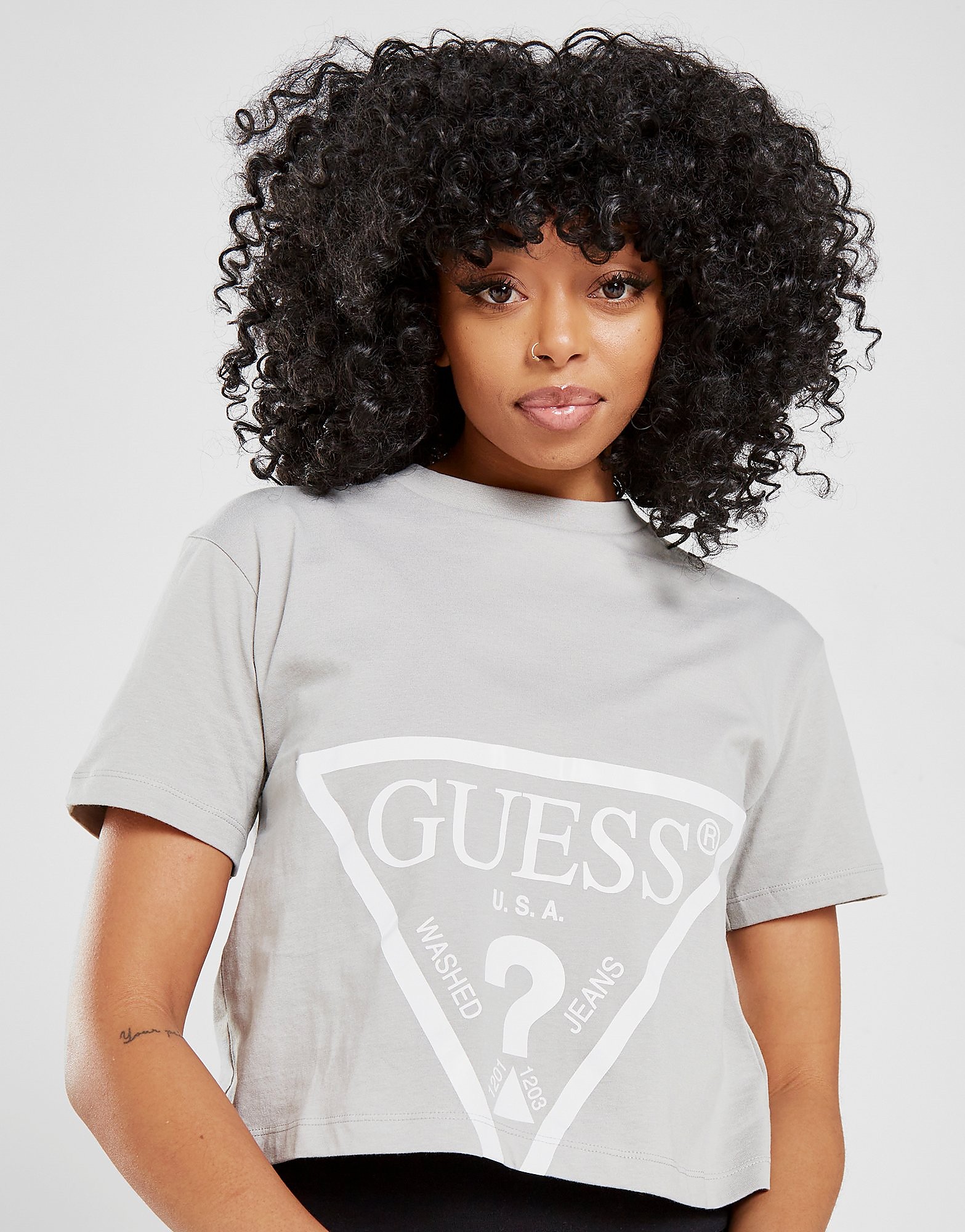 

GUESS Triangle Crop Logo T-Shirt - Grey - Womens, Grey