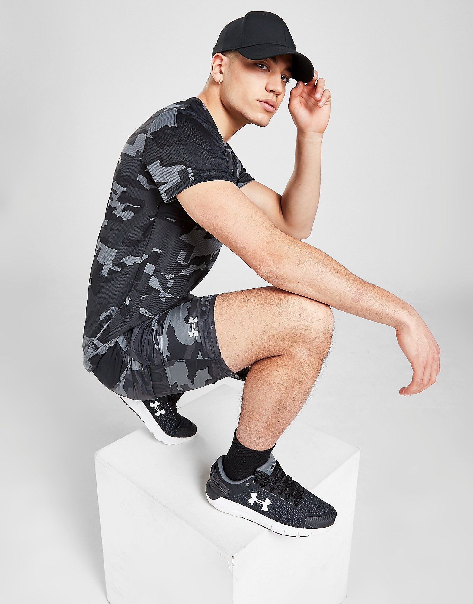 

Under Armour Speed Stride All Over Print Shorts - Black/Grey - Mens, Black/Grey