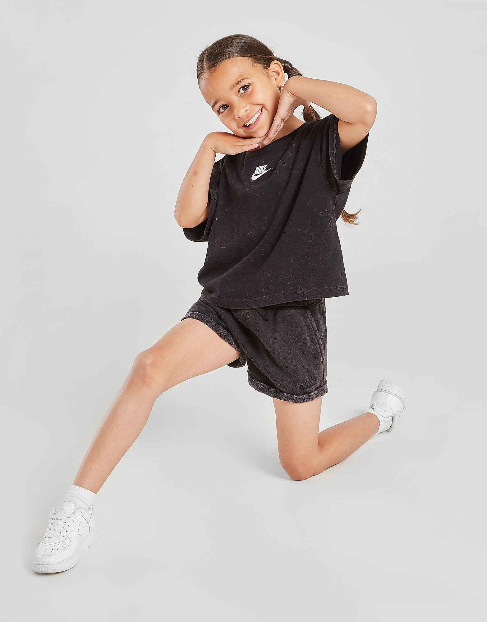 

Nike Girls' Washed Shorts Children - Black - Kids, Black